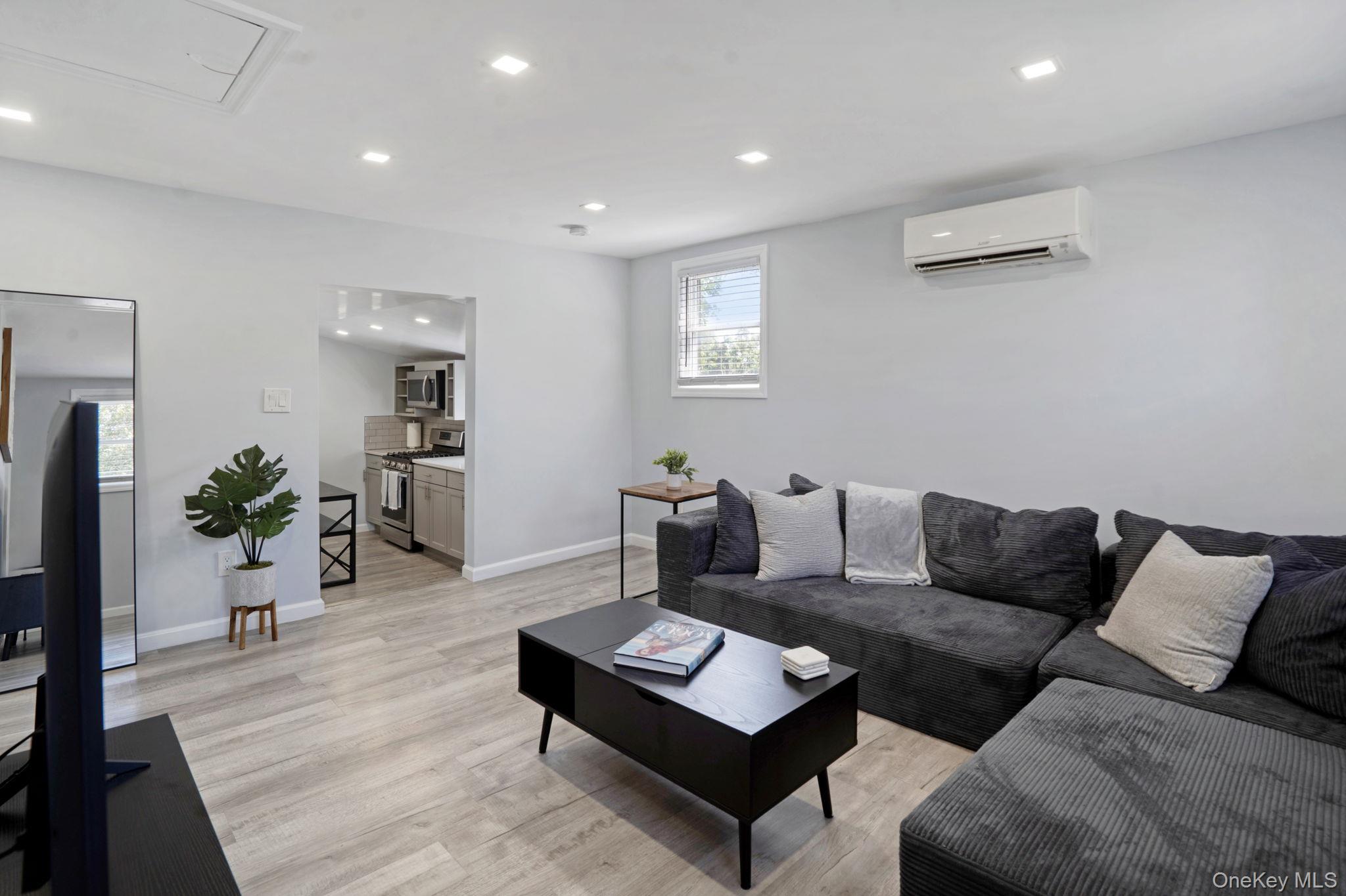 #7 photo, 108 Sheridan Avenue, ナッソー郡 Hewlett , NY 11557