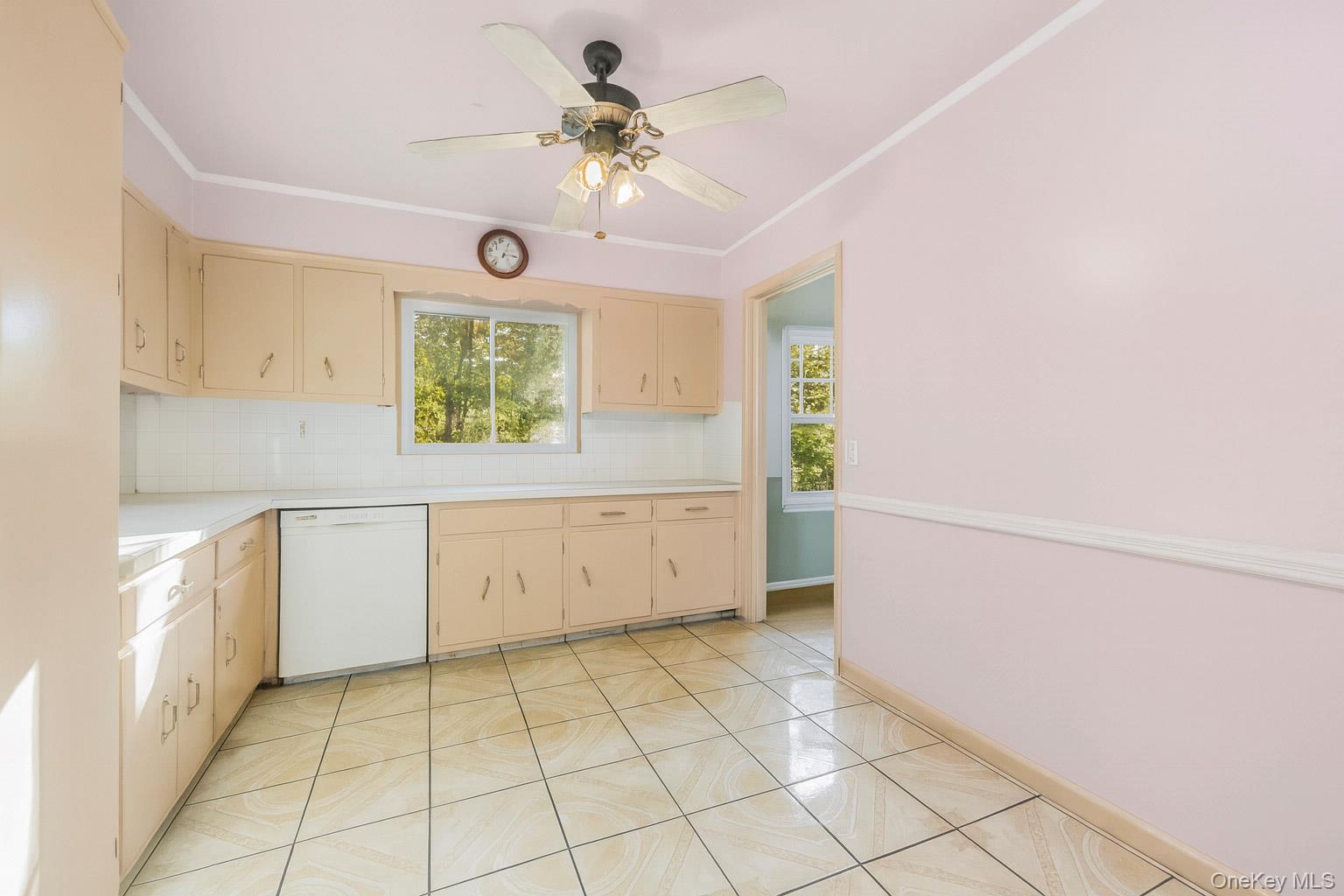 #8 photo, 15 Wayne Way, White Plains , NY 10607