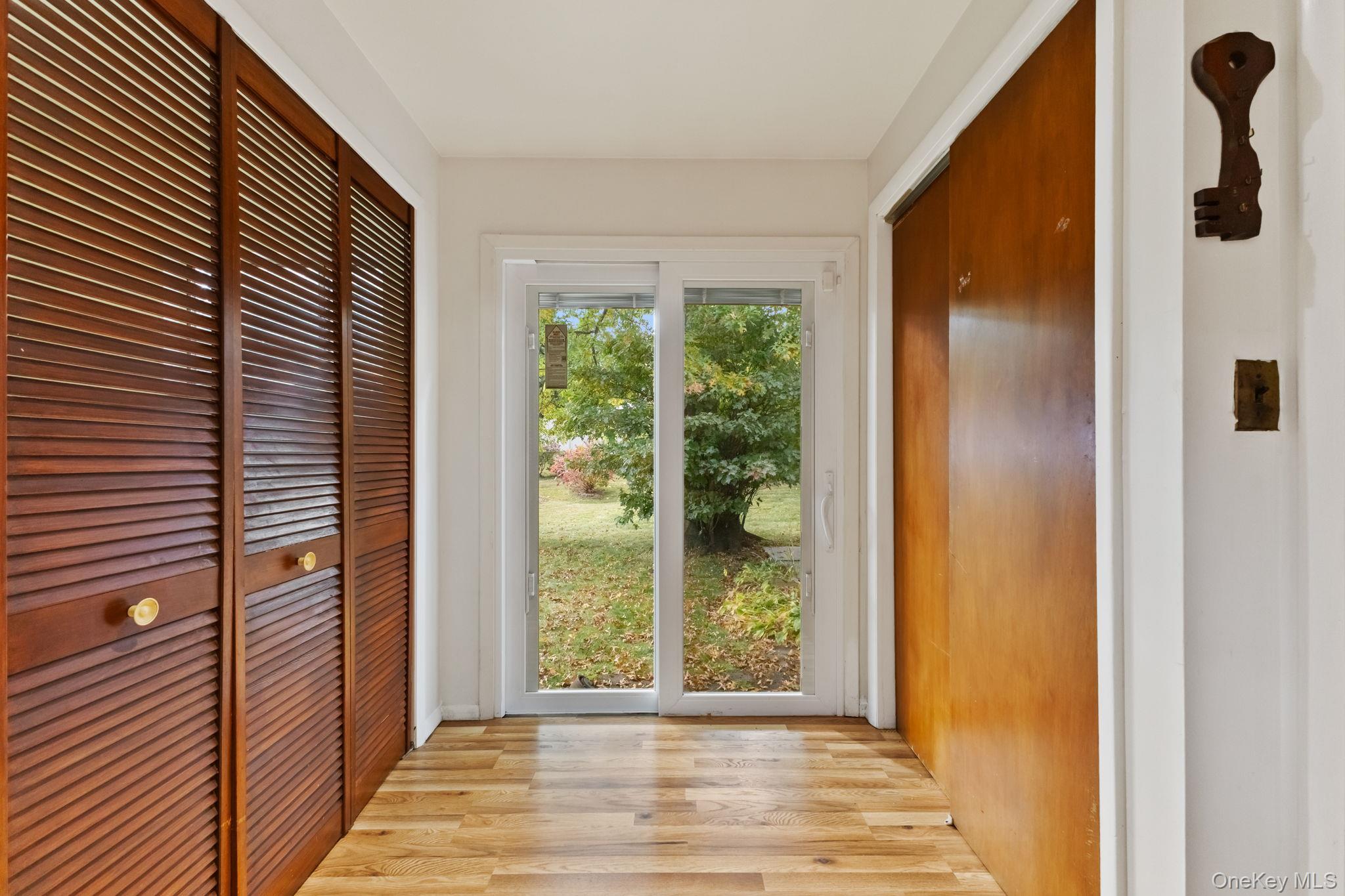 #18 photo, 12 Jennifer Lane, Hartsdale , NY 10530