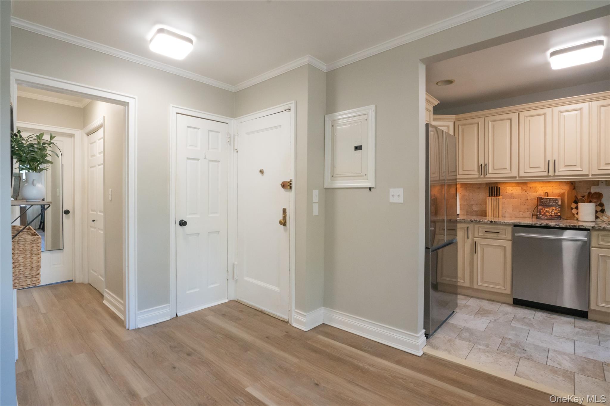 #3 photo, 4 Field End Lane, Eastchester , NY 10709