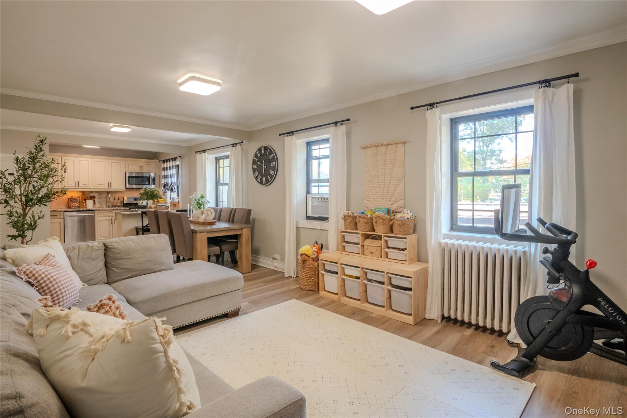 #4 photo, 4 Field End Lane, Eastchester , NY 10709