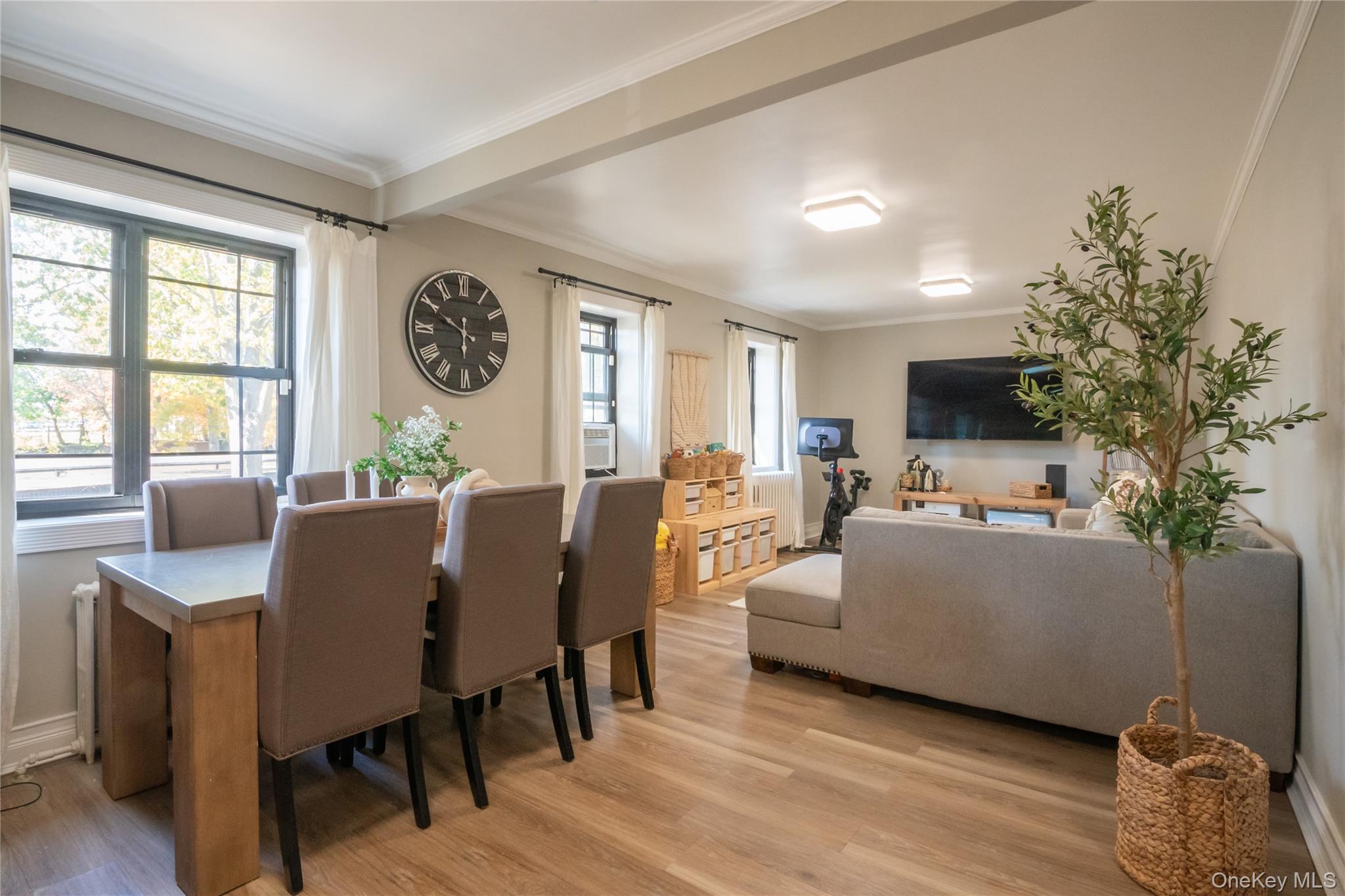 #7 photo, 4 Field End Lane, Eastchester , NY 10709