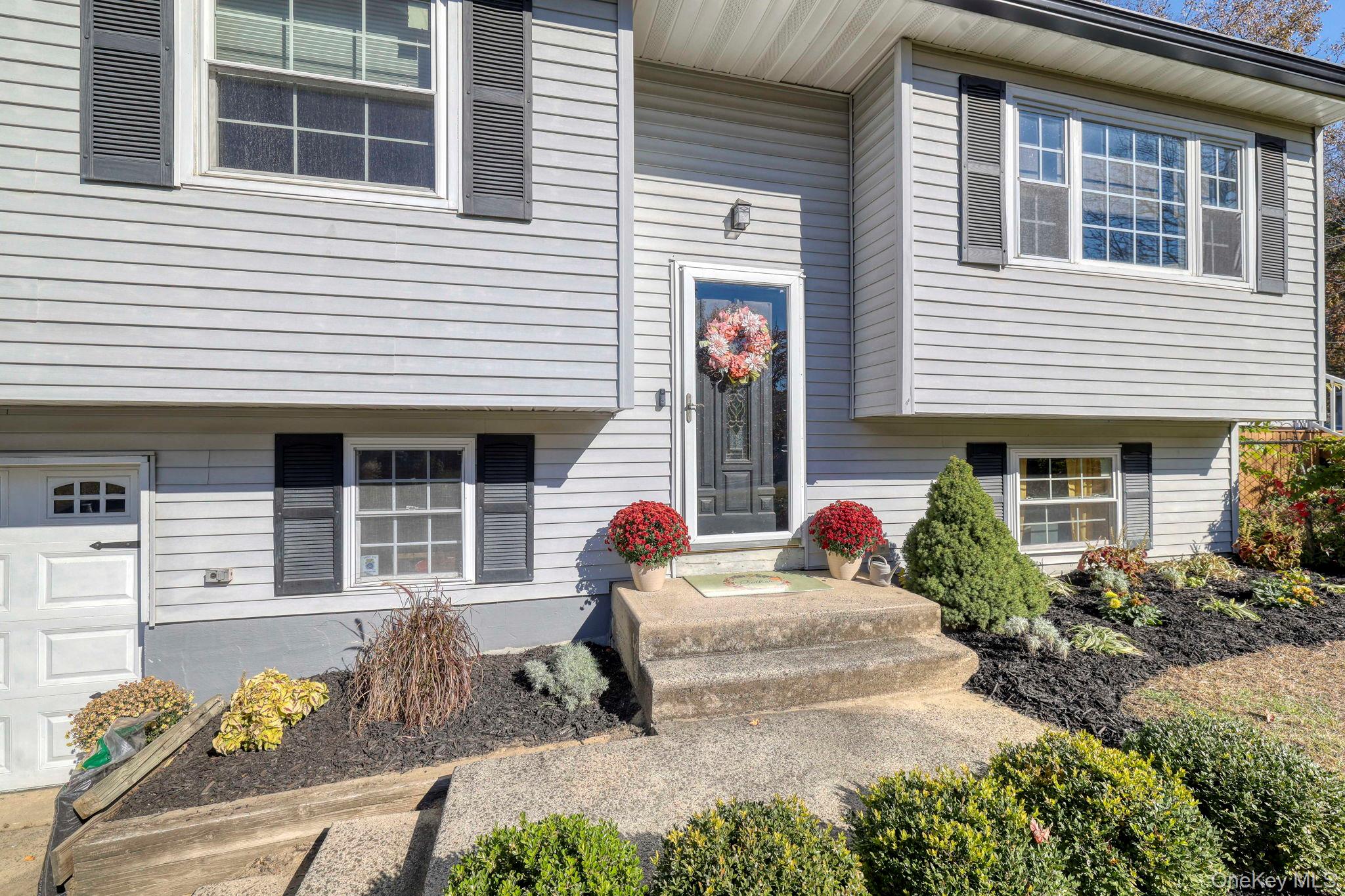 #4 photo, 120 Blanche Avenue, New Windsor , NY 12553