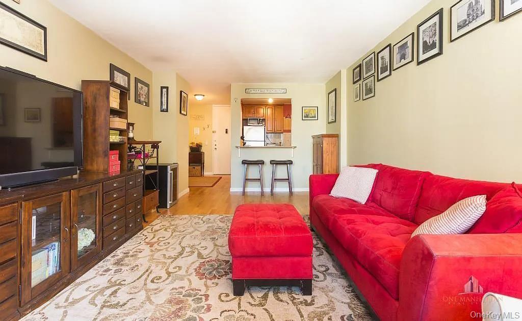 #1 photo, 345 E 93rd Street, New York (Manhattan) , NY 10128