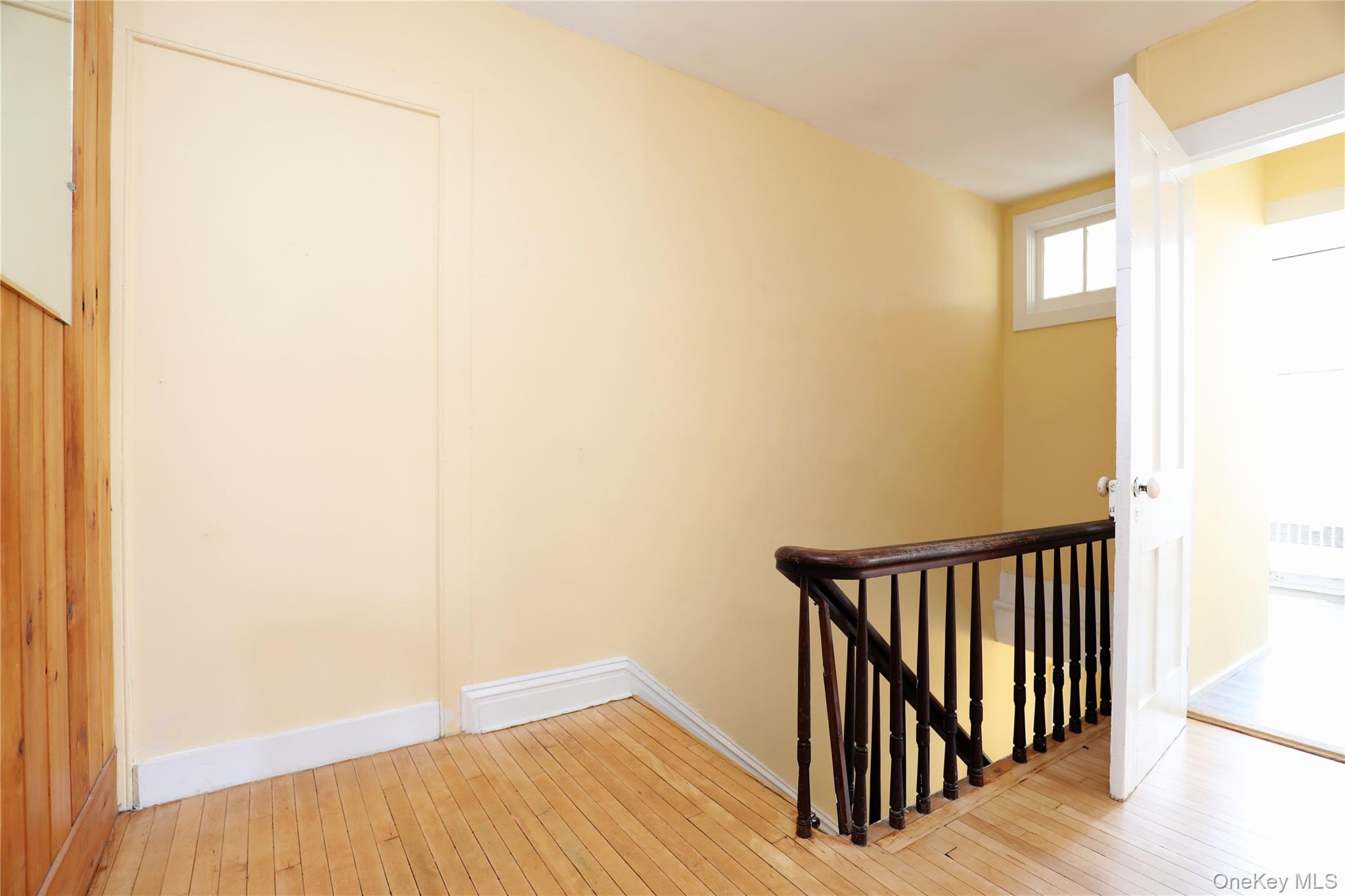 #12 photo, 23 Lafayette Street, Saugerties , NY 12477