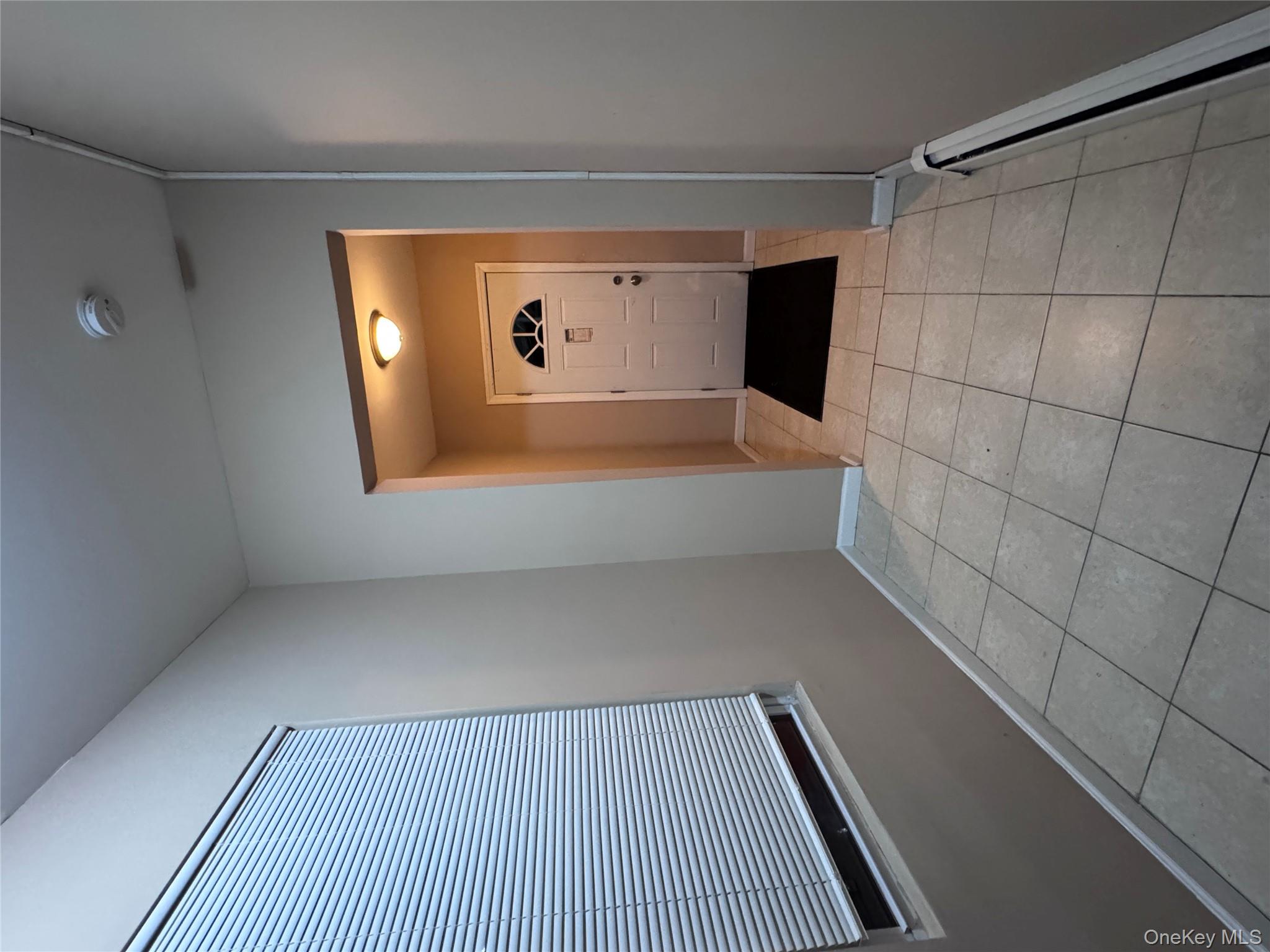 #14 photo, 3951 De Reimer Avenue, ブロンクス区 Bronx , NY 10466