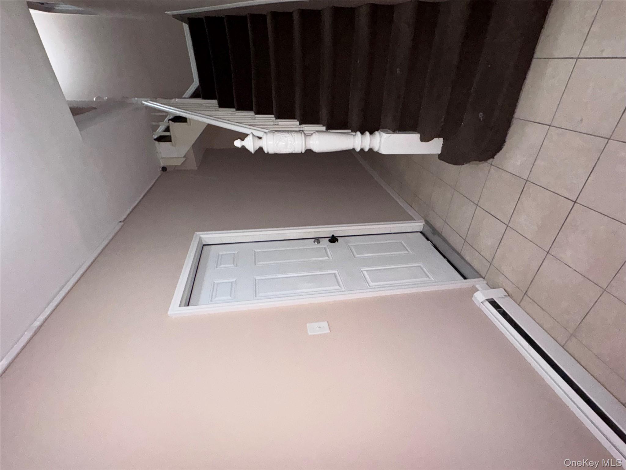 #17 photo, 3951 De Reimer Avenue, Bronx , NY 10466