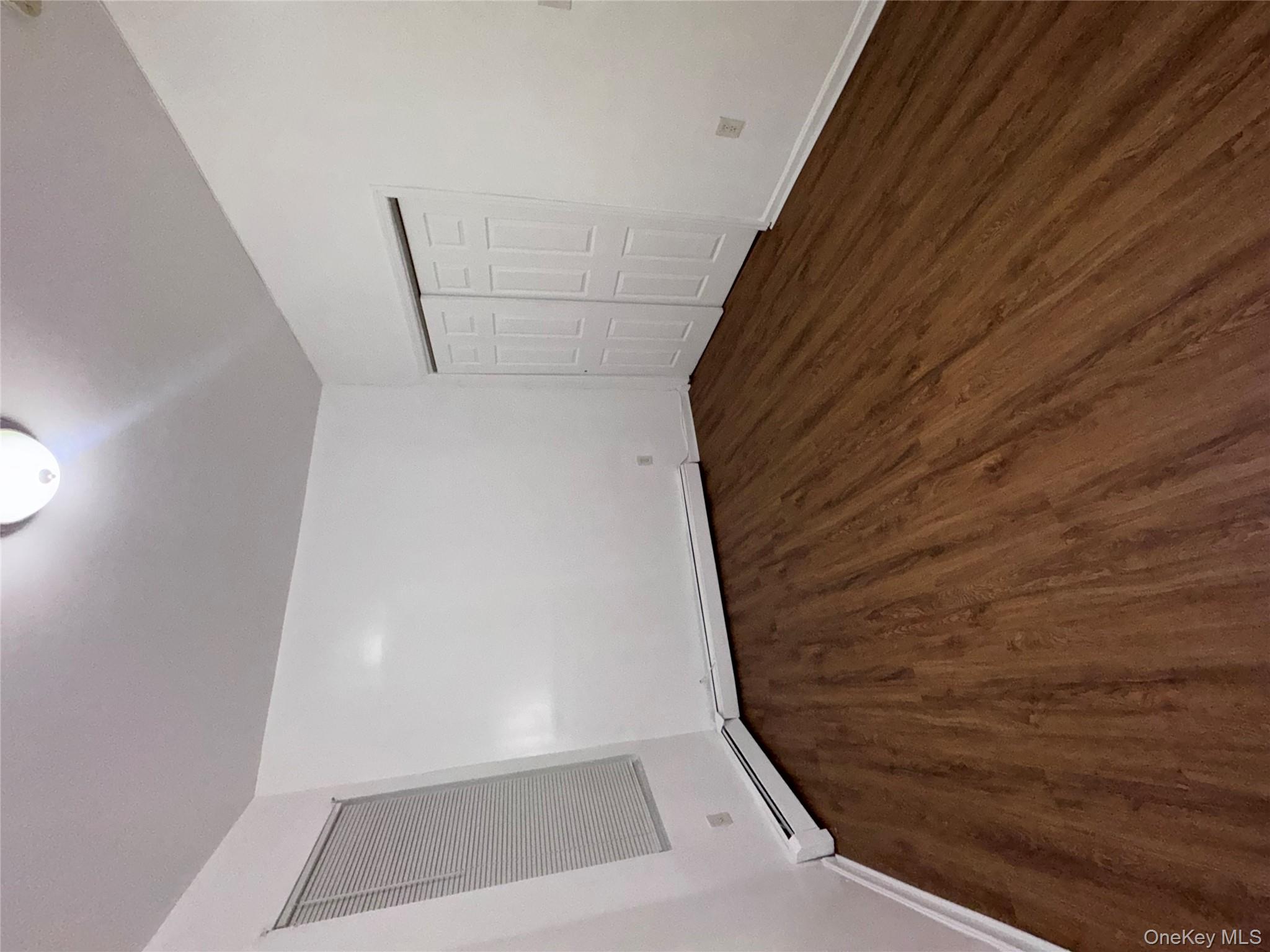 #7 photo, 3951 De Reimer Avenue, ブロンクス区 Bronx , NY 10466