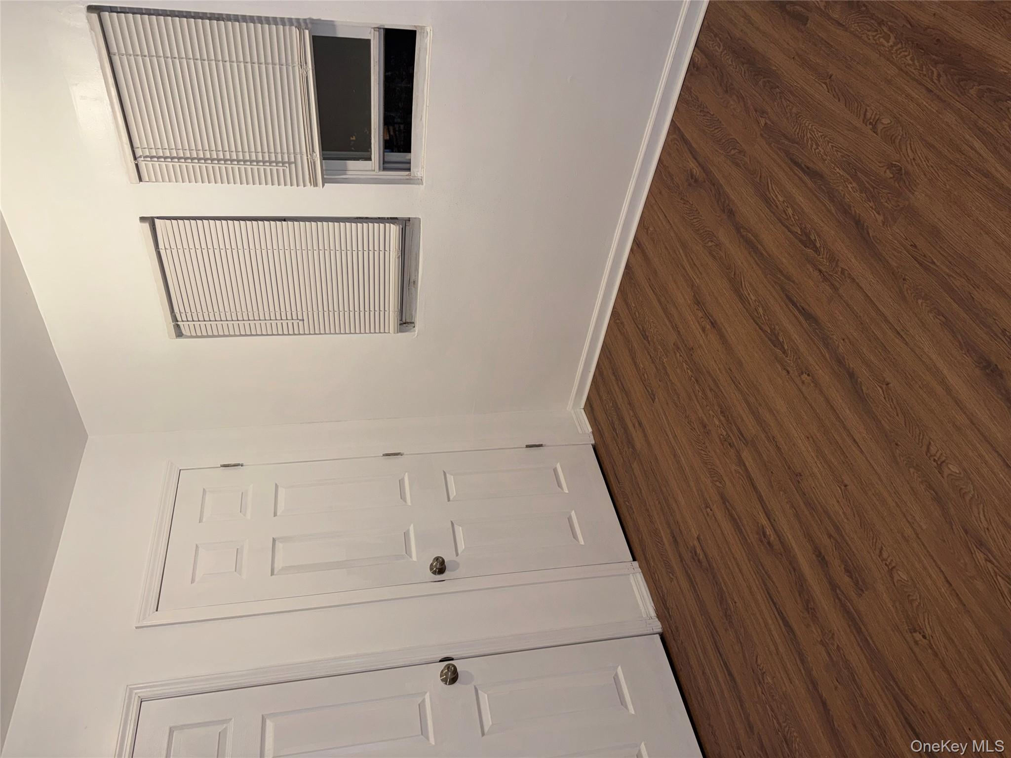 #8 photo, 3951 De Reimer Avenue, ブロンクス区 Bronx , NY 10466