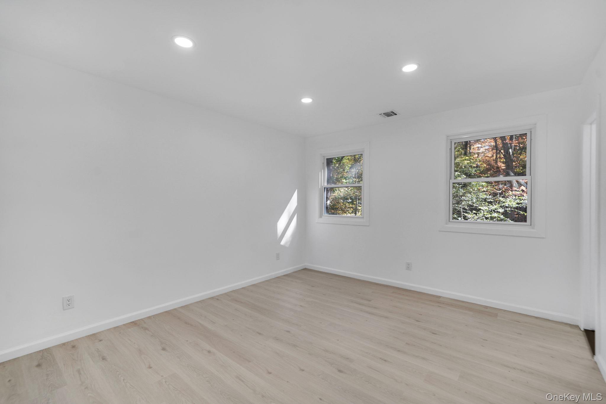 #12 photo, 7 Rosedale Road, Sound Beach , NY 11789