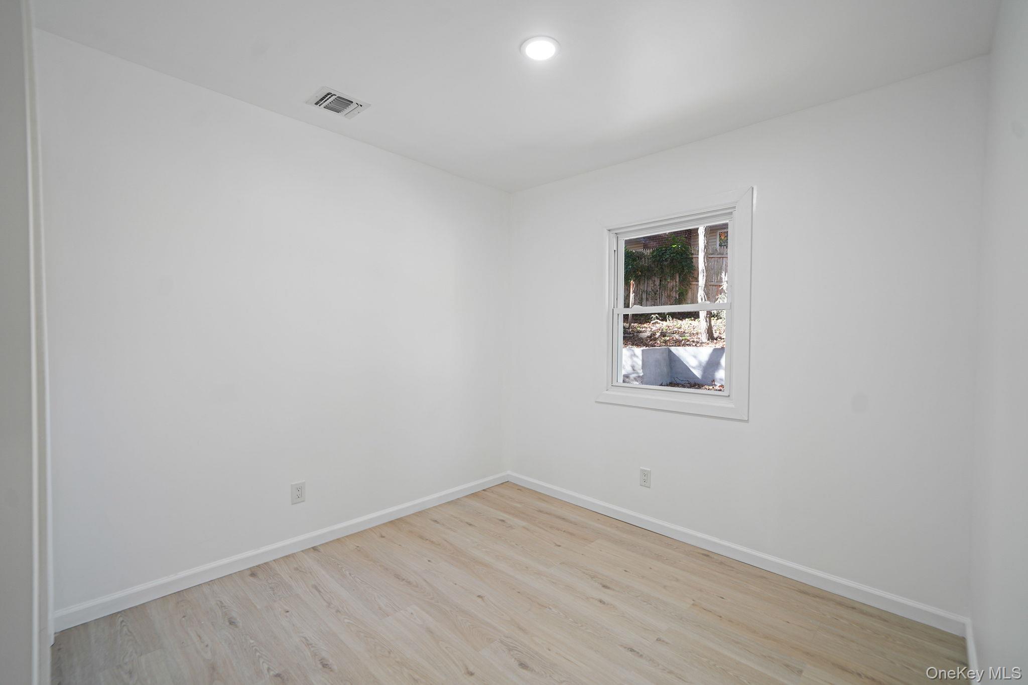 #18 photo, 7 Rosedale Road, Sound Beach , NY 11789