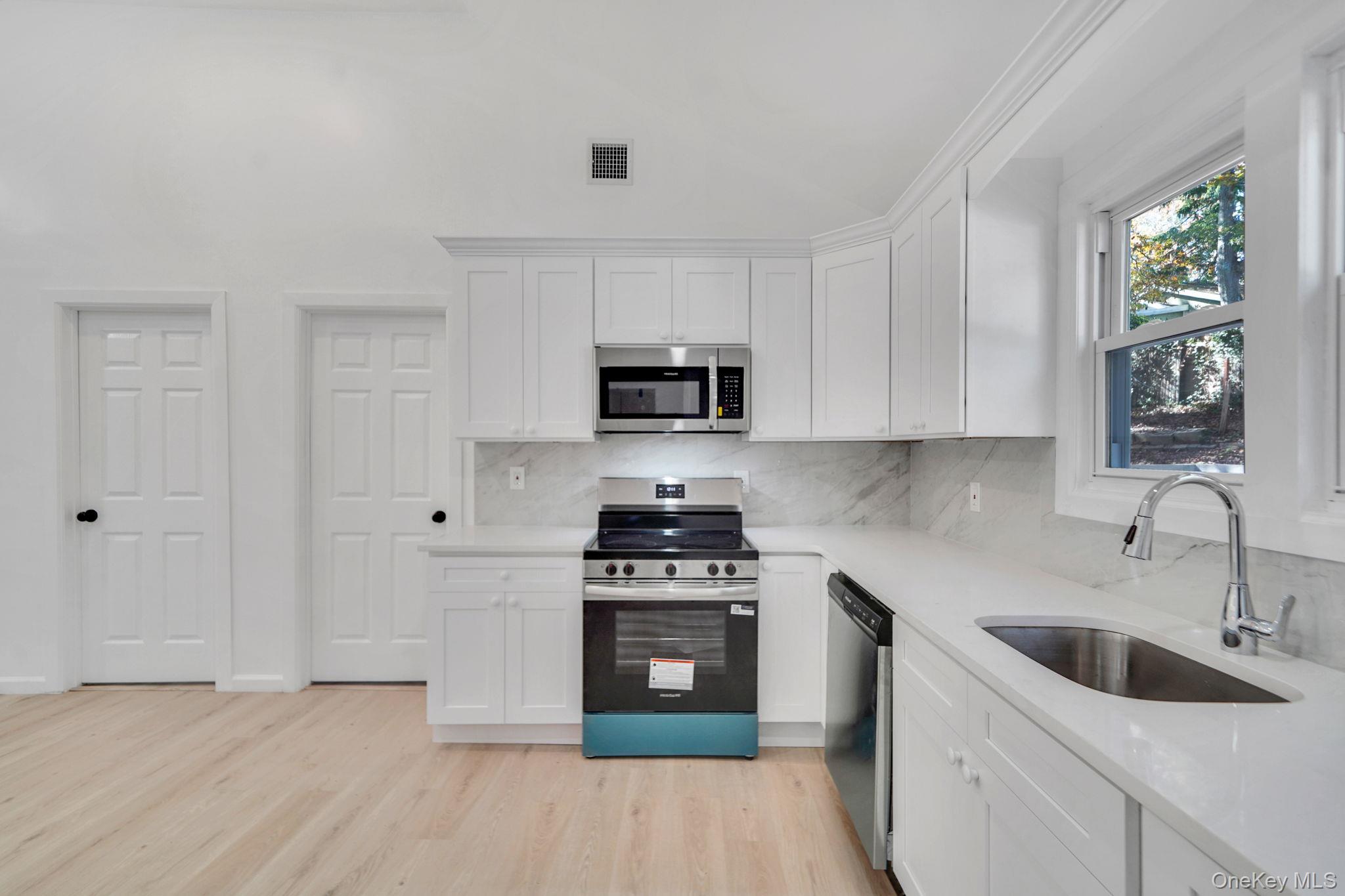 #9 photo, 7 Rosedale Road, Sound Beach , NY 11789