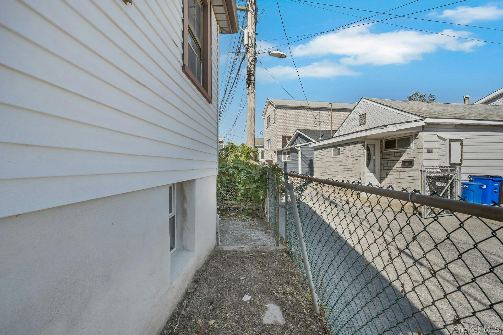 #19 photo, 96 C Edgewater Park, ブロンクス区 Bronx , NY 10465