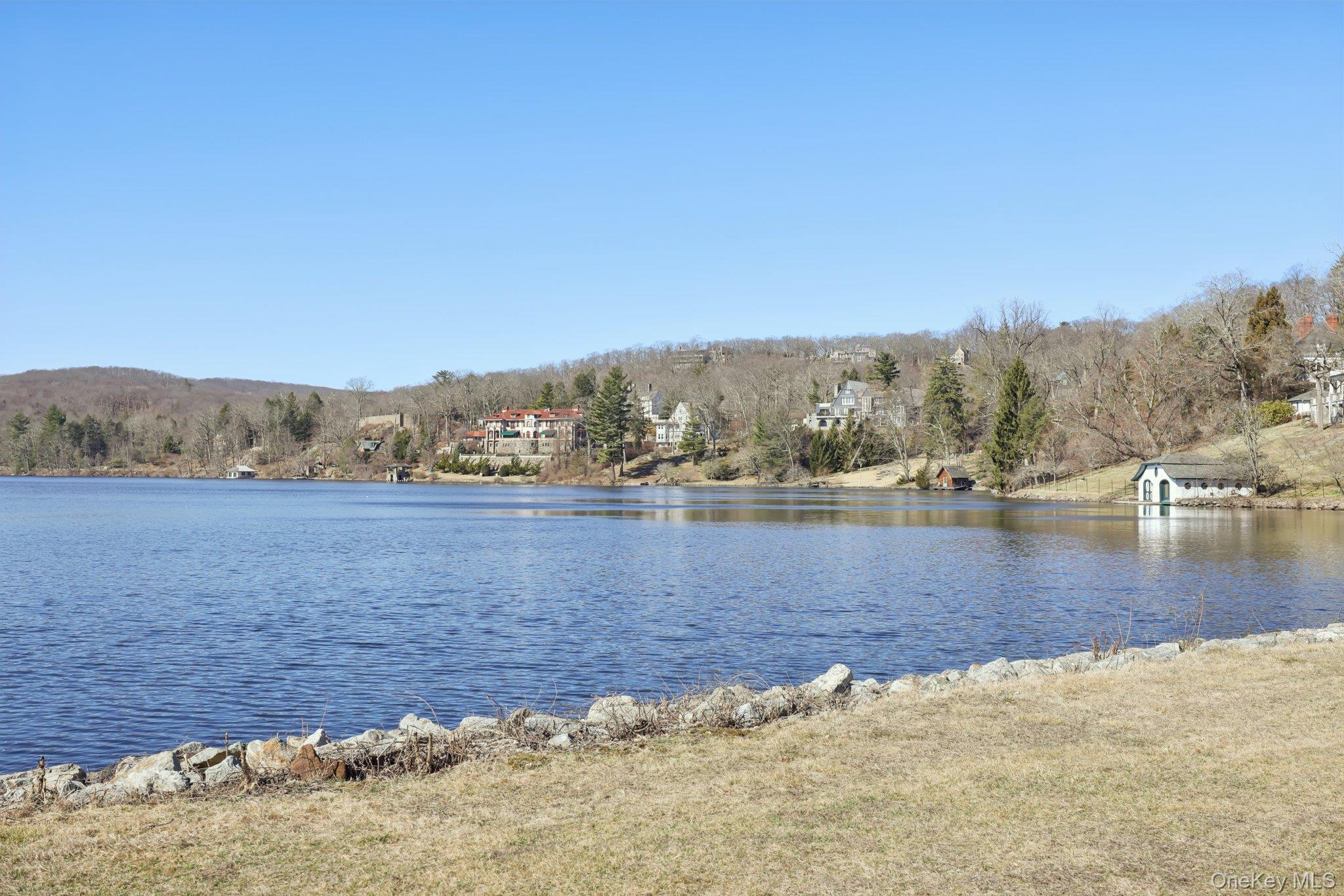 #10 photo, Serpentine Road, Tuxedo Park , NY 10987