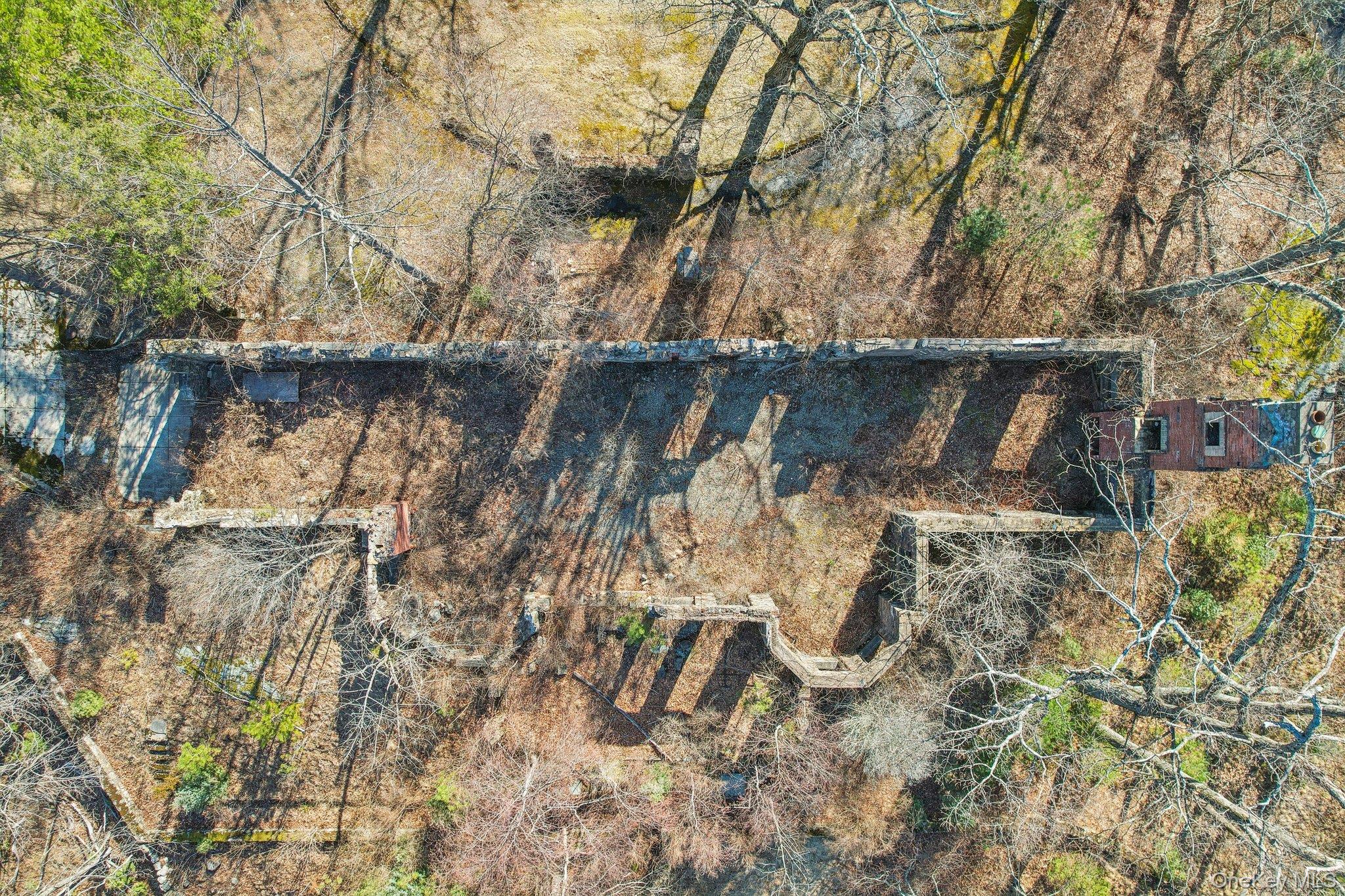 #5 photo, Serpentine Road, Tuxedo Park , NY 10987