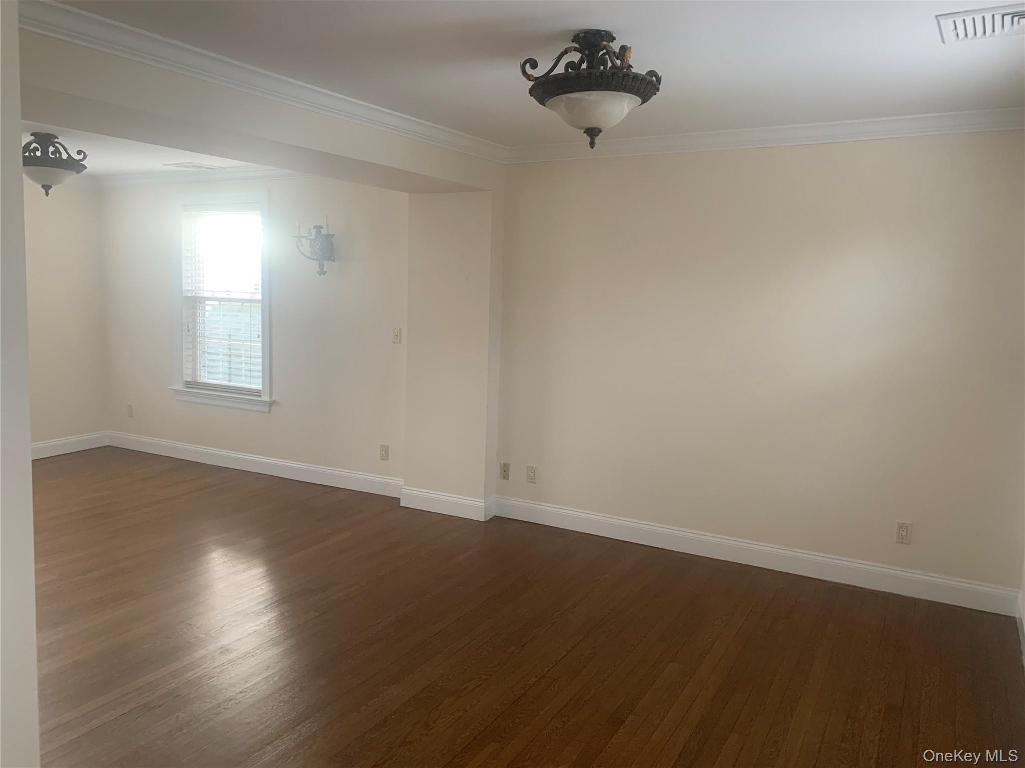 #7 photo, 28 Nautilus Place, New Rochelle , NY 10805