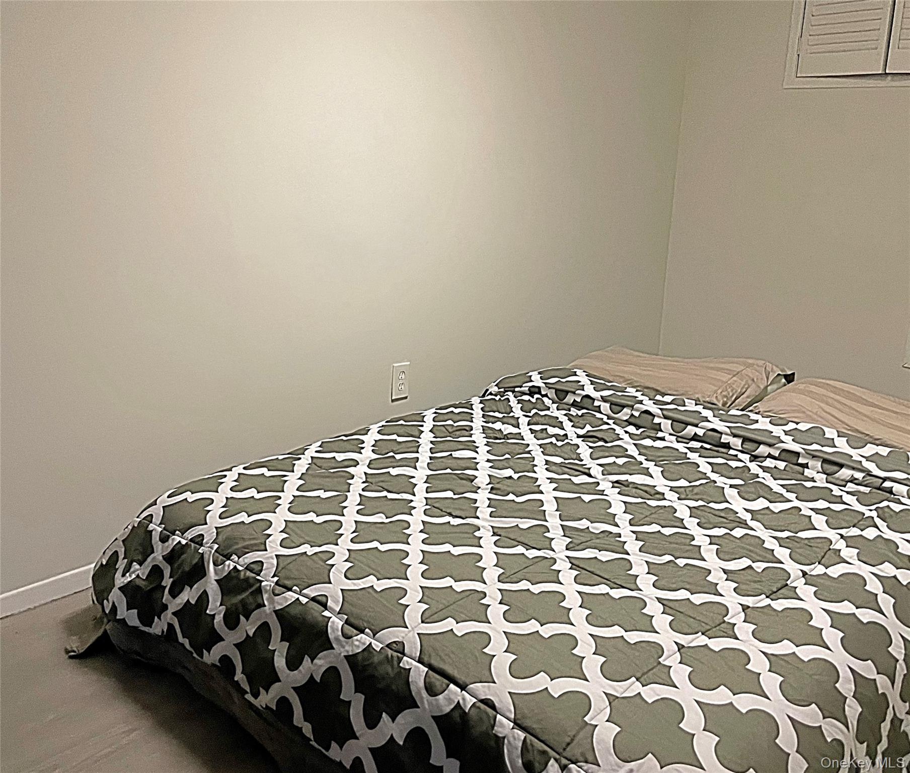 #5 photo, 21-72 48 Street, Astoria , NY 11105