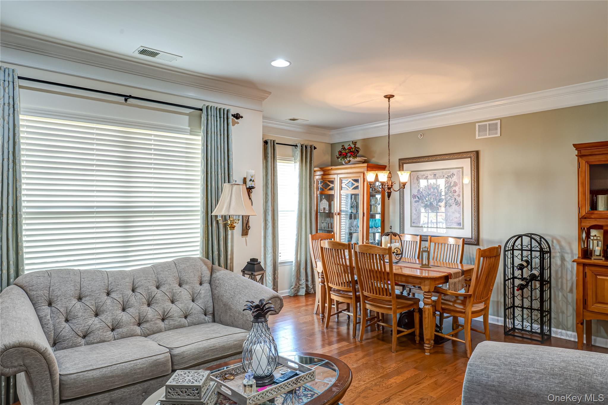 #8 photo, 636 Saxton Court, サフォーク郡 Central Islip , NY 11722