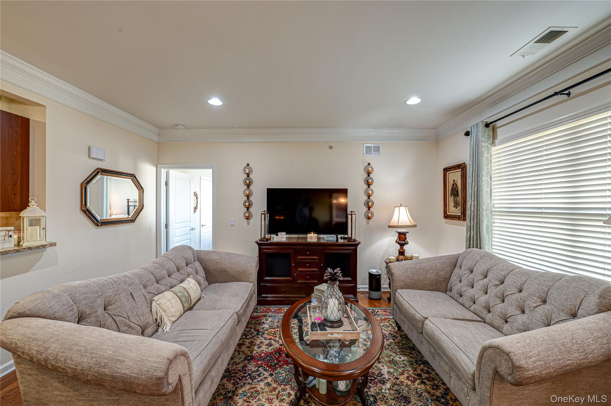 #9 photo, 636 Saxton Court, サフォーク郡 Central Islip , NY 11722