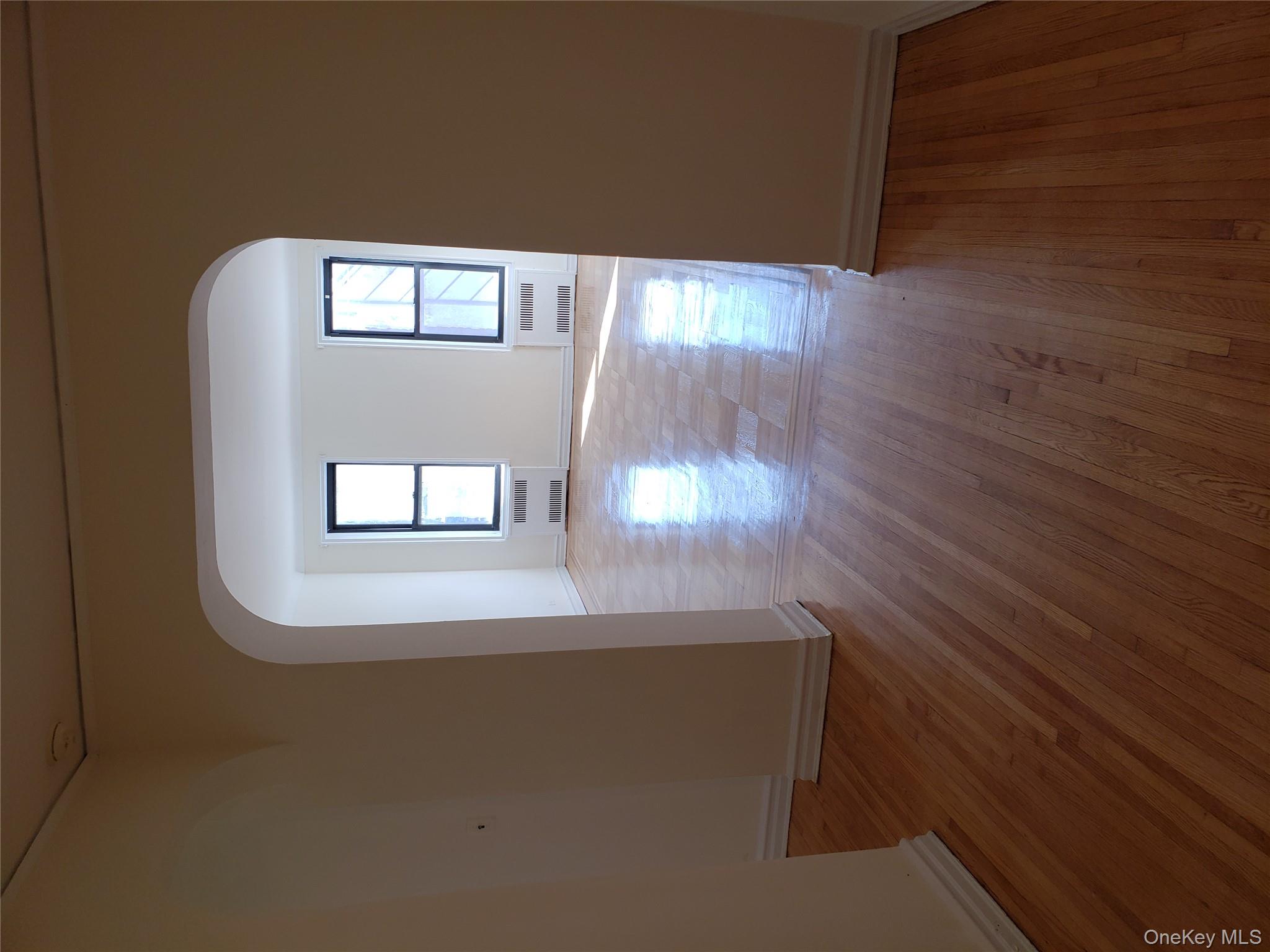 #3 photo, 42-05 48th Avenue, クイーンズ区 Woodside , NY 11377