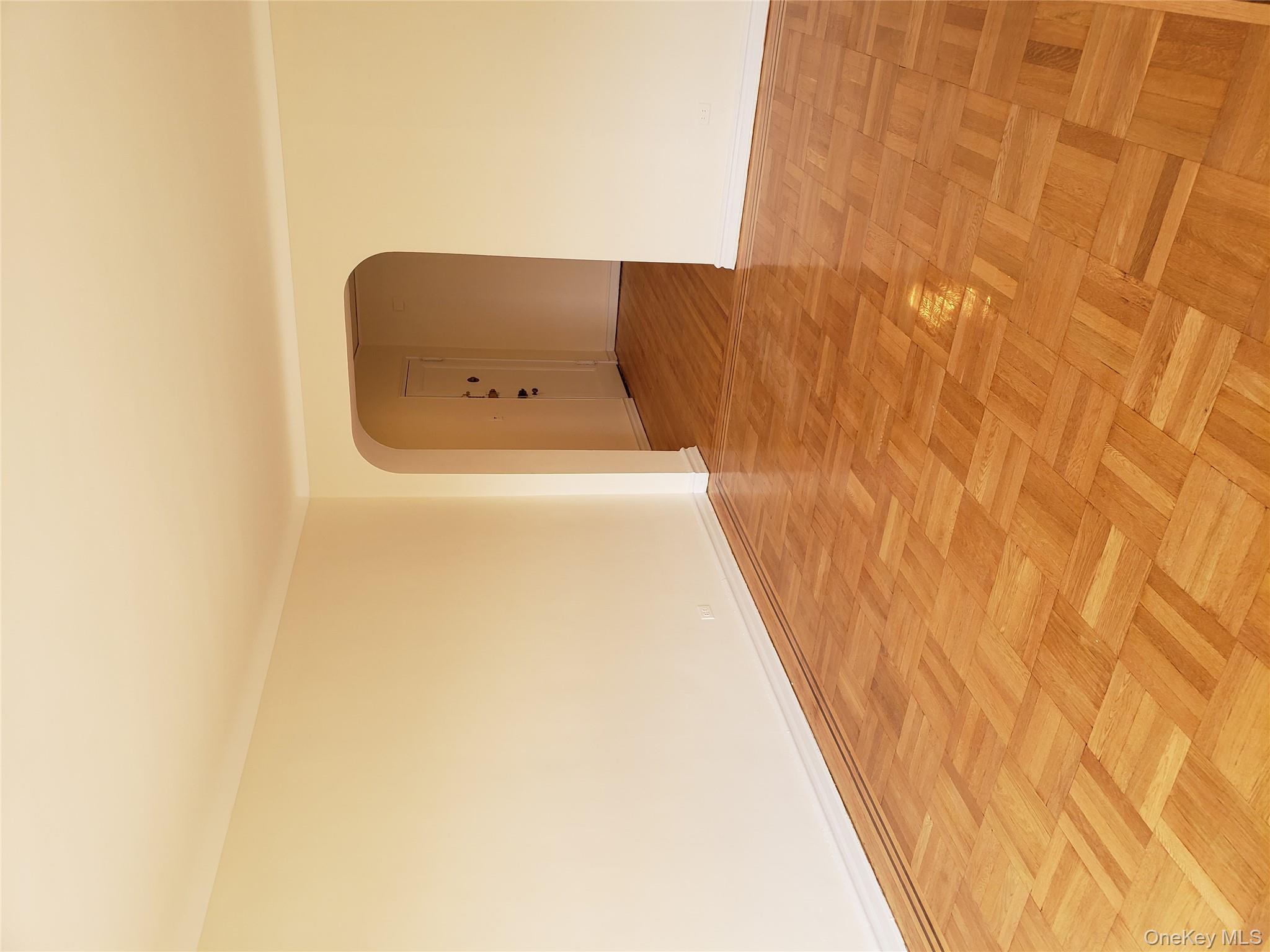 #5 photo, 42-05 48th Avenue, クイーンズ区 Woodside , NY 11377