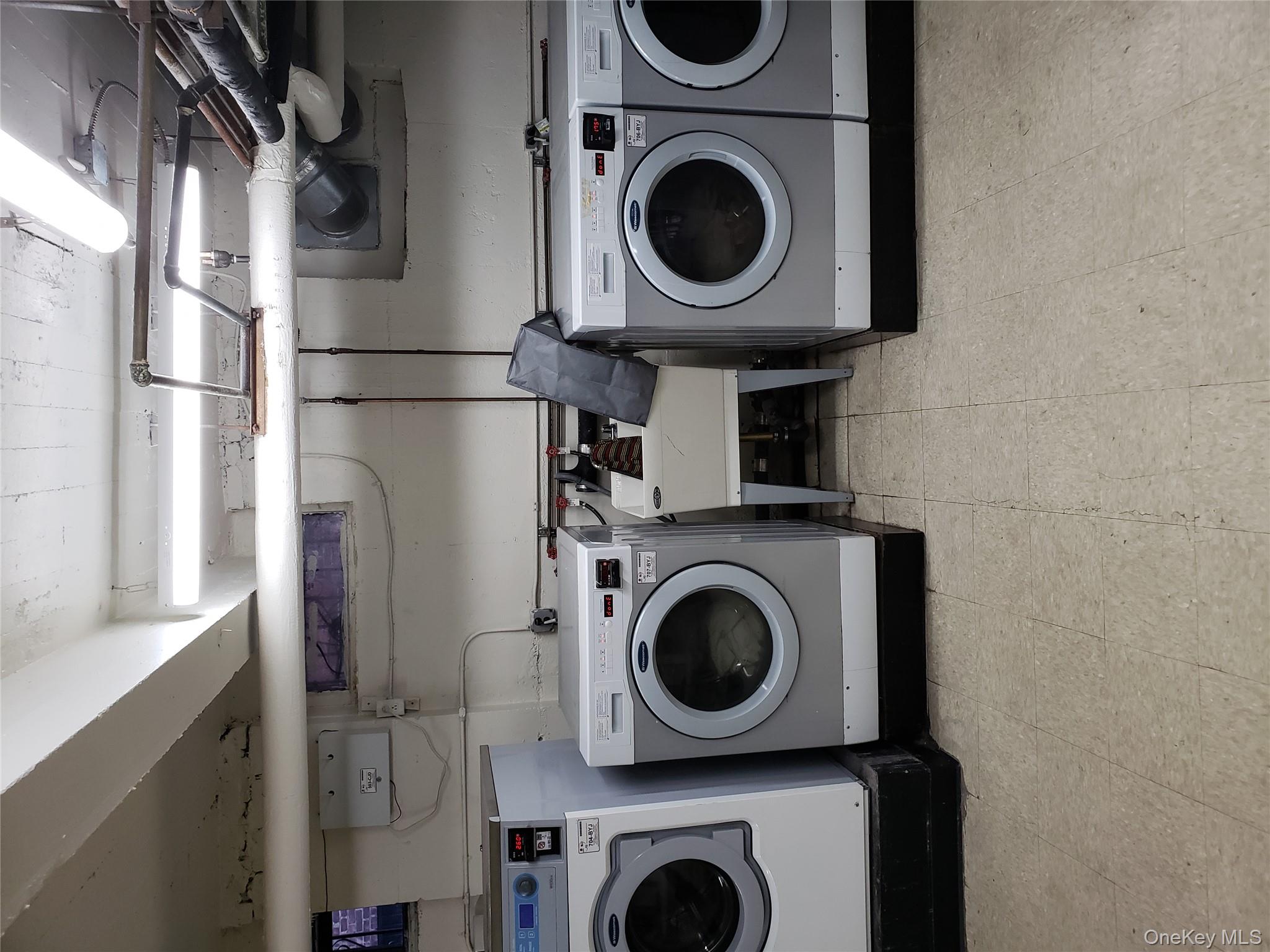 #9 photo, 42-05 48th Avenue, クイーンズ区 Woodside , NY 11377