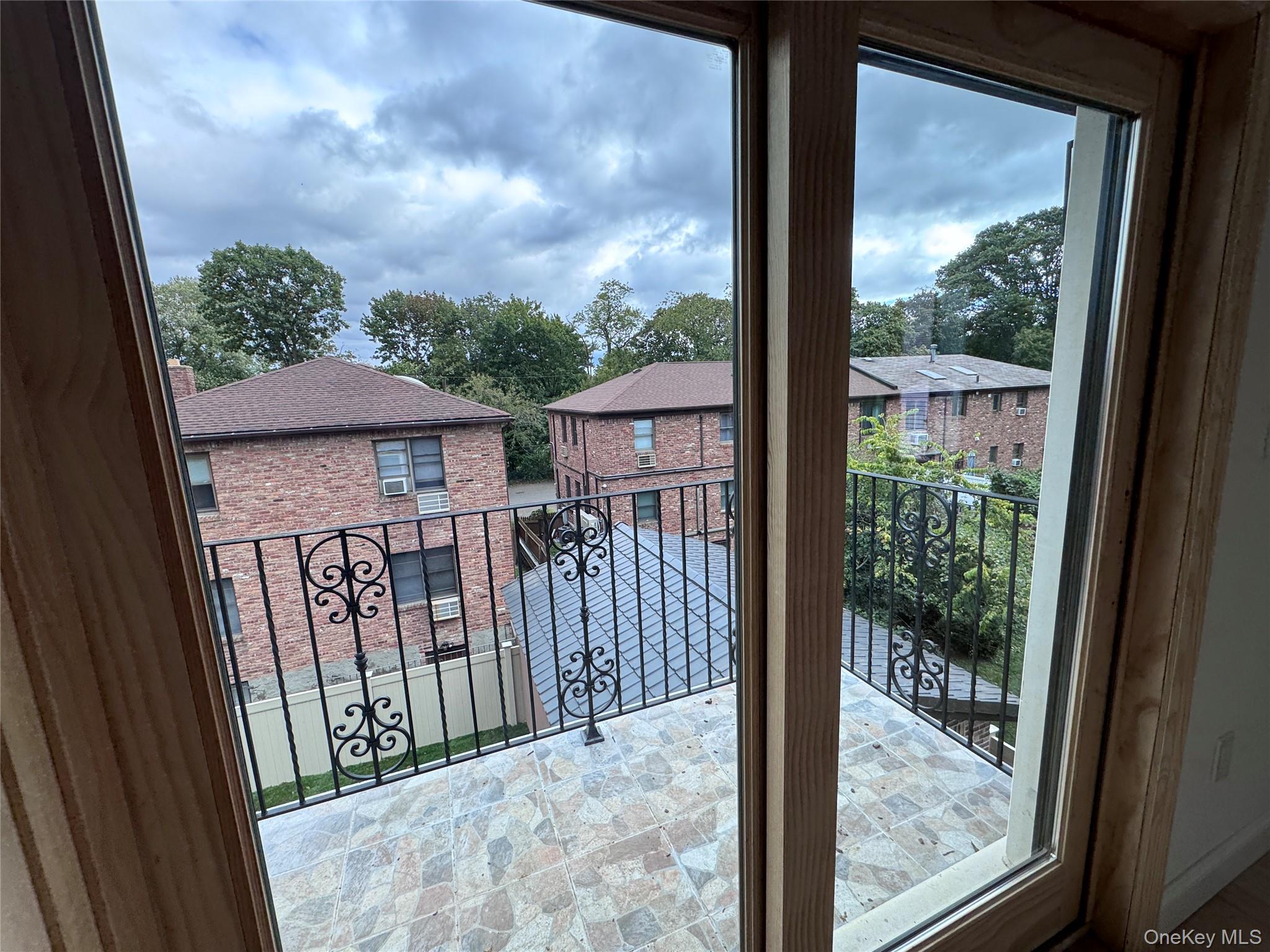 #9 photo, 17-11 201 Street, Bayside , NY 11360