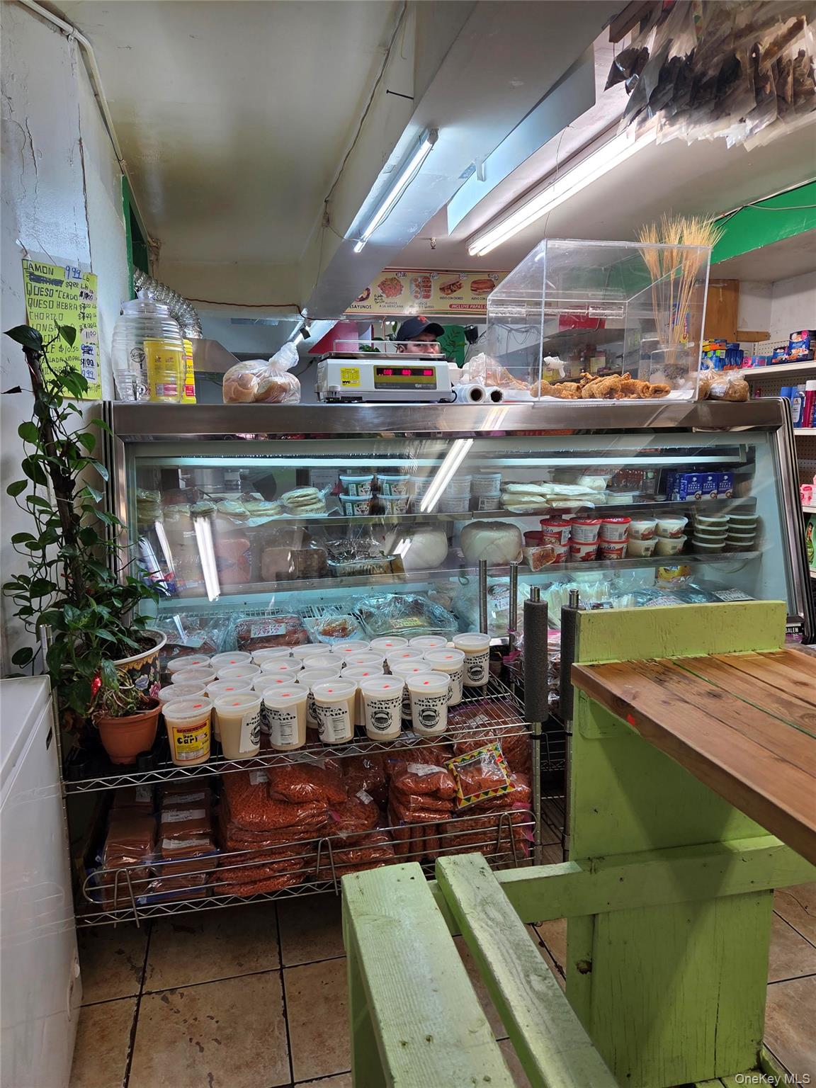 #4 photo, 108-19  Roosevelt Ave, Avenue, クイーンズ区 Corona , NY 11368