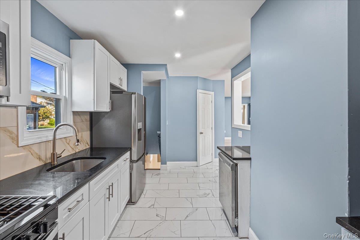 #17 photo, 56 Whittier Street, ナッソー郡 Lynbrook , NY 11563