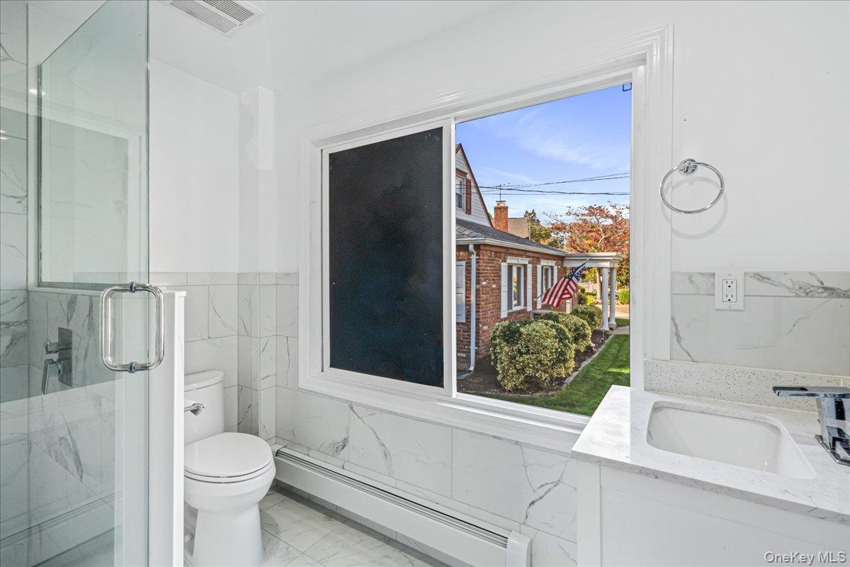 #19 photo, 56 Whittier Street, ナッソー郡 Lynbrook , NY 11563