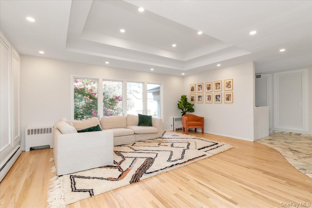 #2 photo, 817 Glenridge Avenue, ナッソー郡 North Woodmere , NY 11581