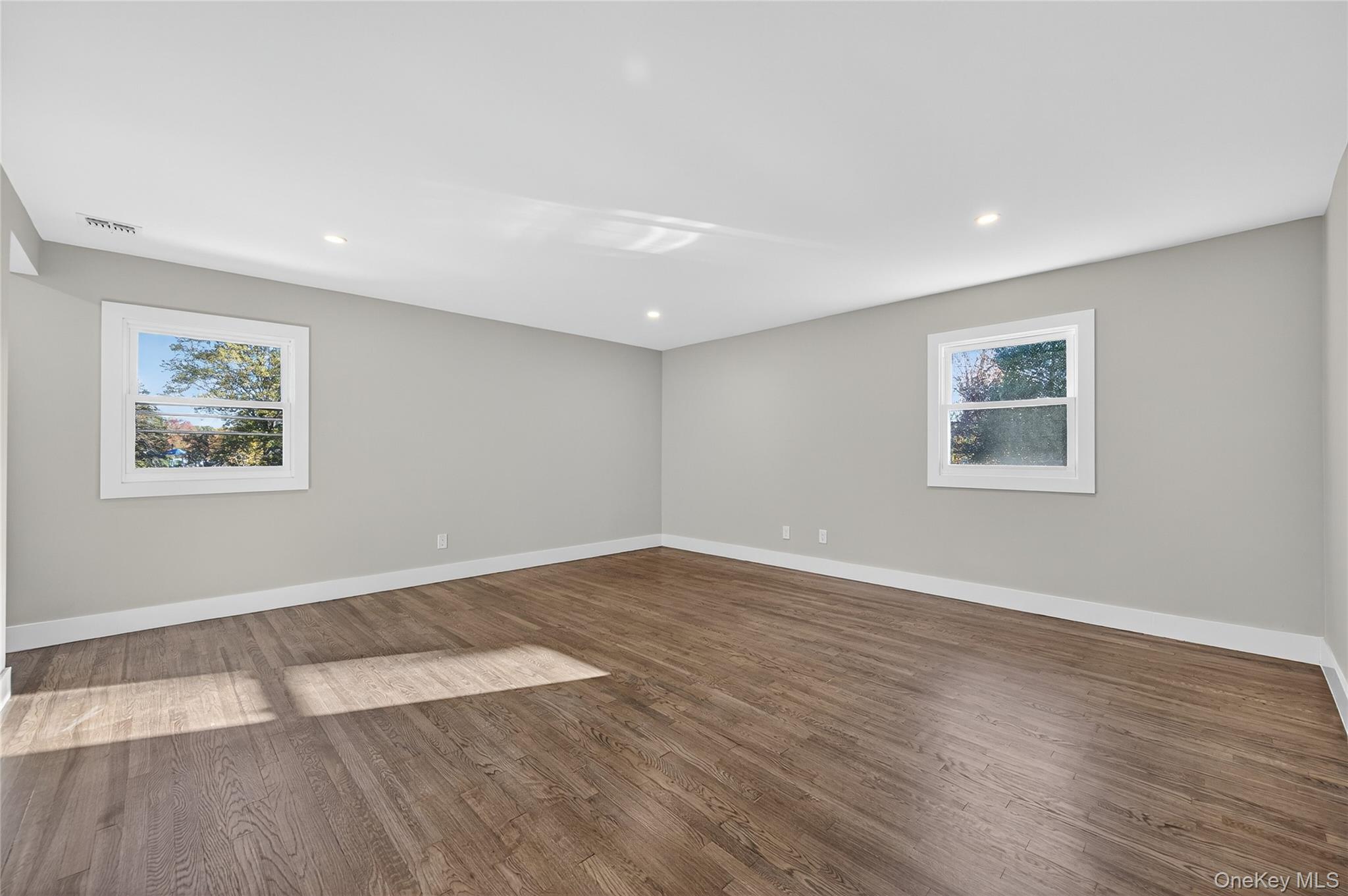 #16 photo, 28 Maytime Drive, Jericho , NY 11753