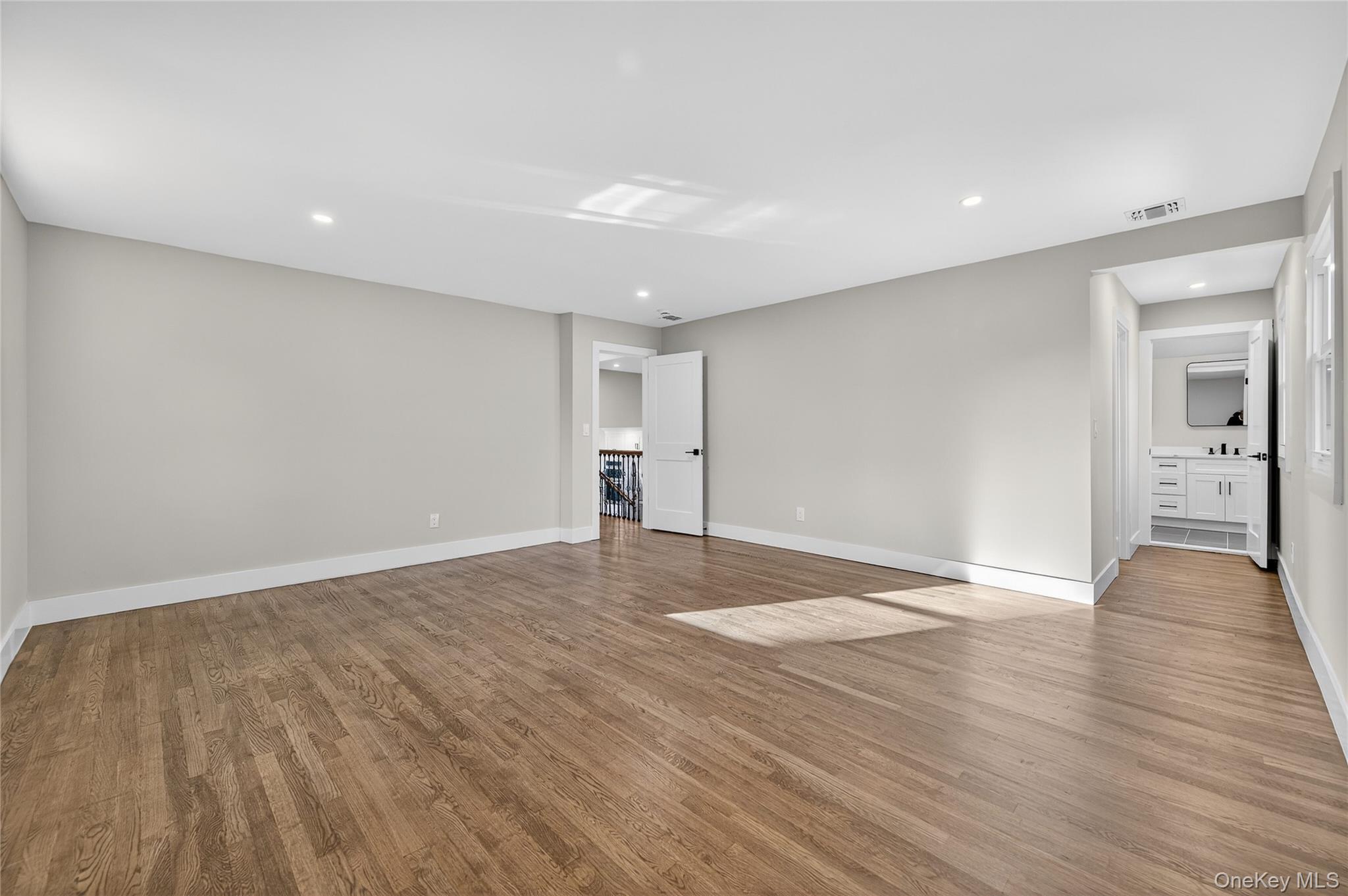 #17 photo, 28 Maytime Drive, Jericho , NY 11753