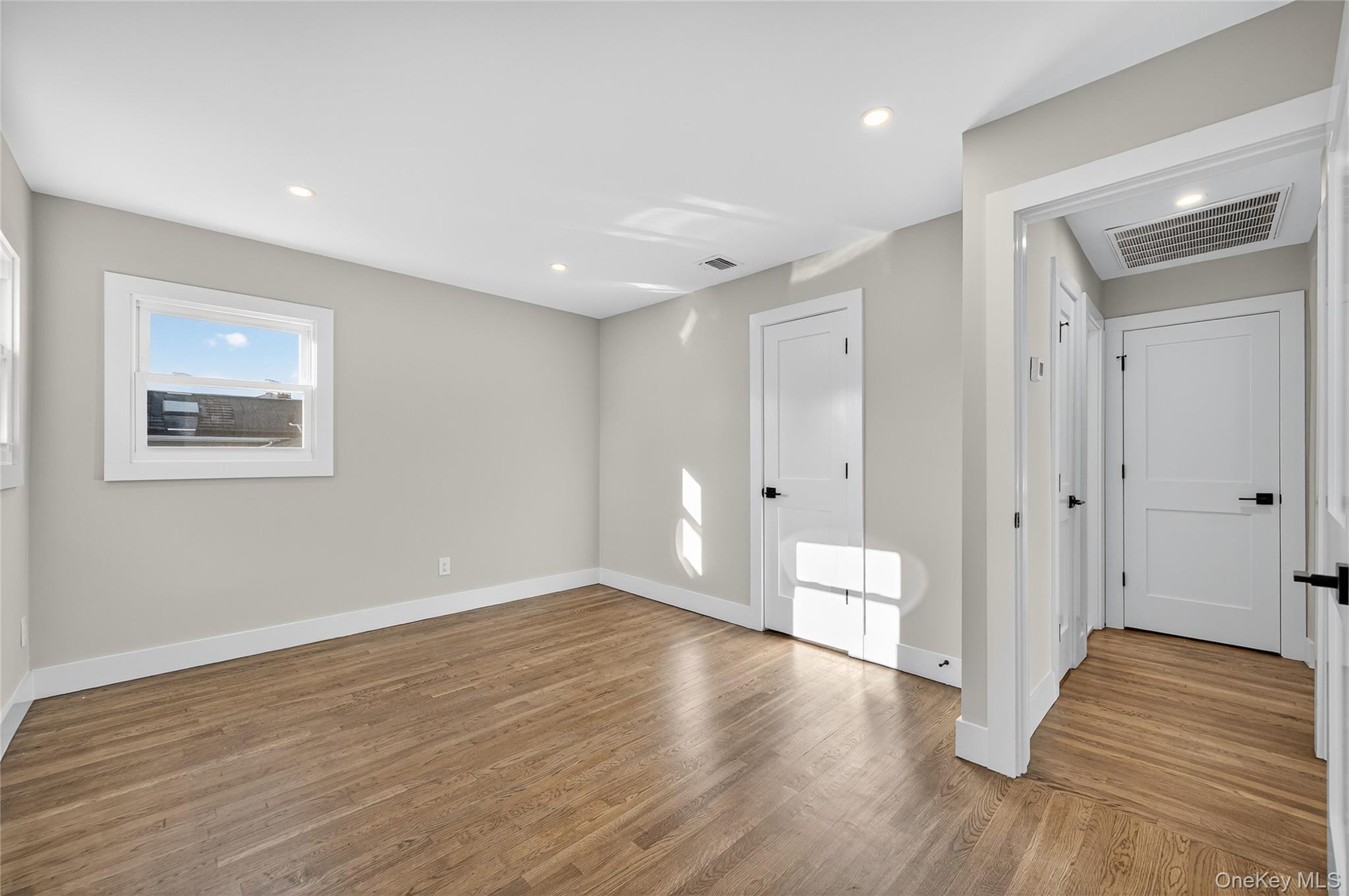 #20 photo, 28 Maytime Drive, Jericho , NY 11753