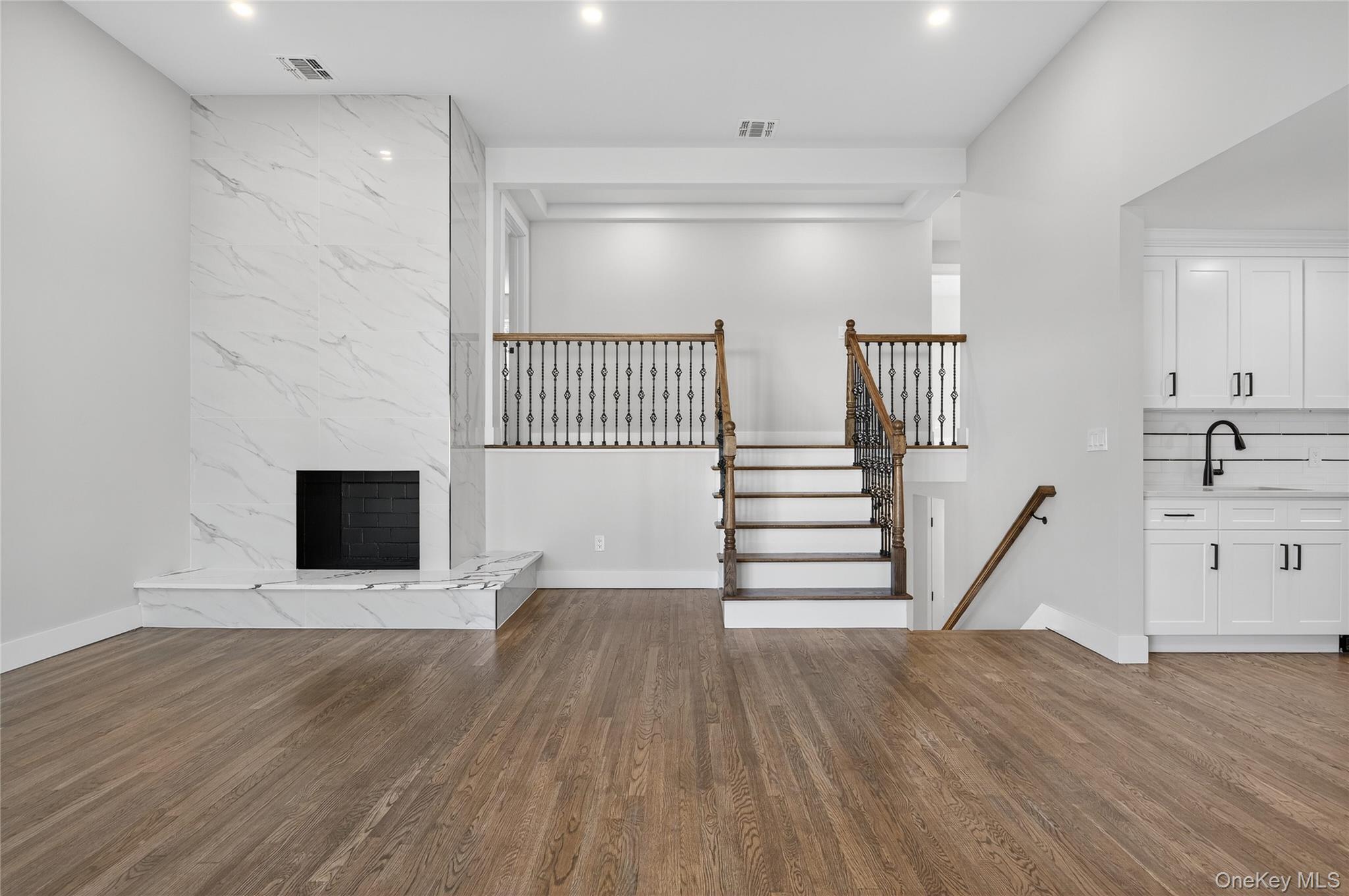 #3 photo, 28 Maytime Drive, Jericho , NY 11753