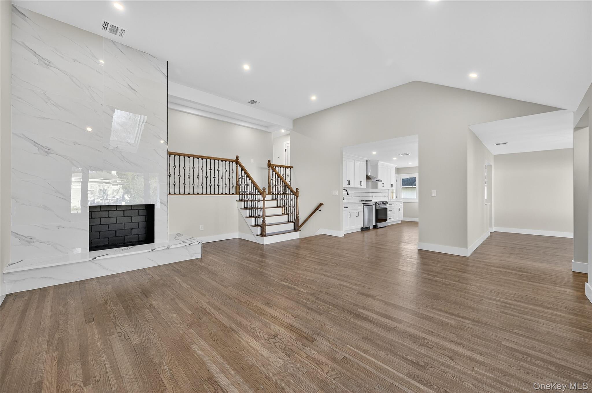 #4 photo, 28 Maytime Drive, Jericho , NY 11753