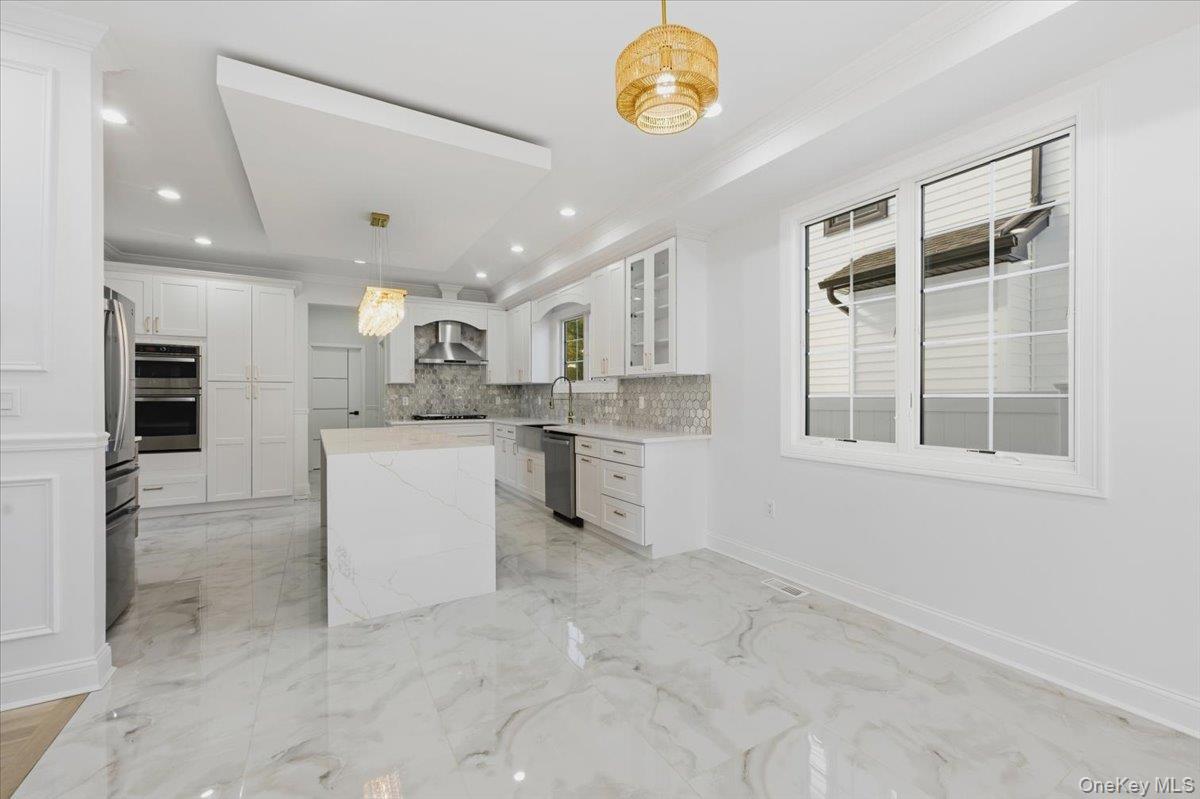 #18 photo, 2159 Franklin Avenue, East Meadow , NY 11554