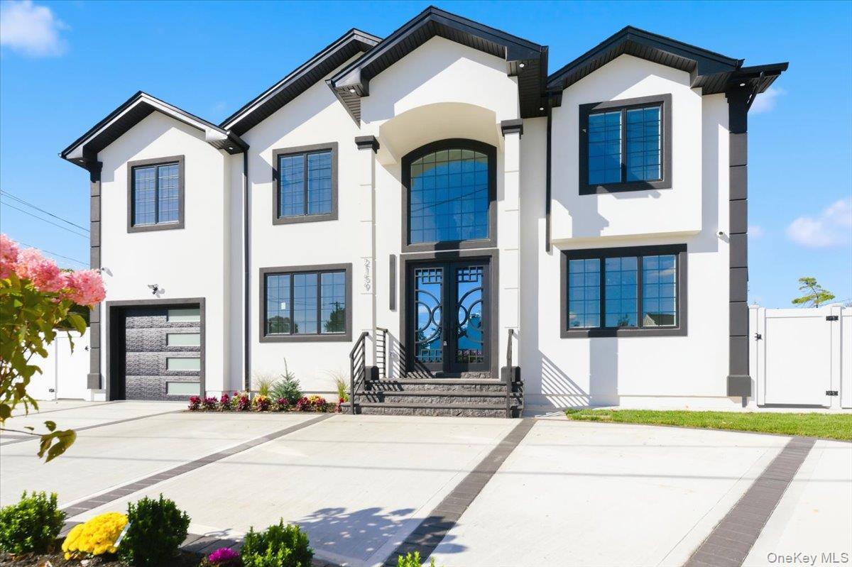 #2 photo, 2159 Franklin Avenue, East Meadow , NY 11554