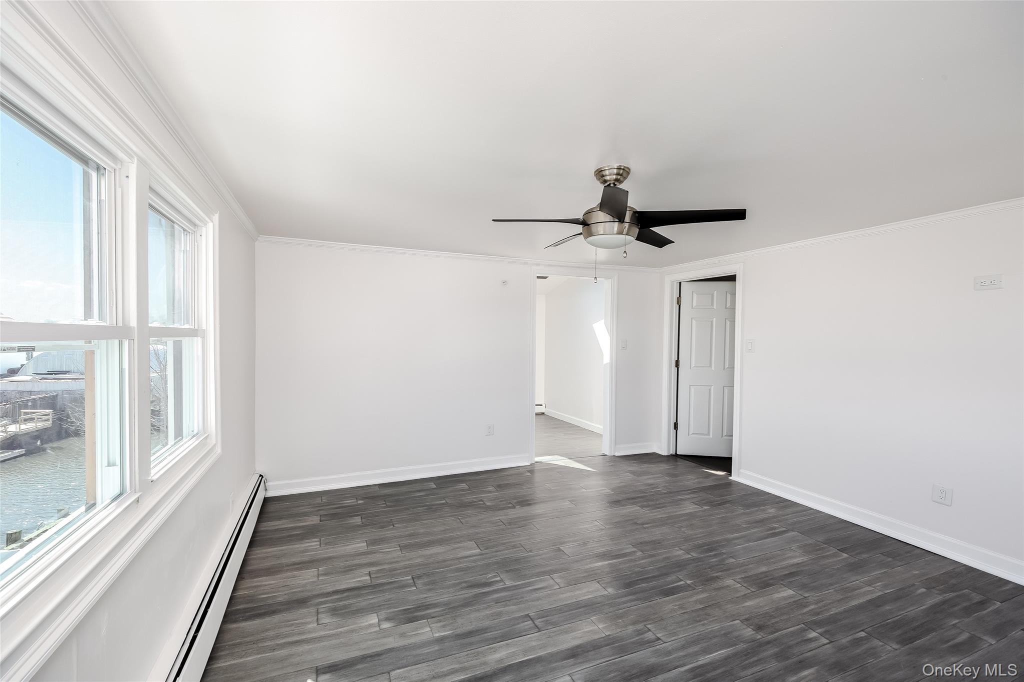 #18 photo, 33 Dock Drive, Freeport , NY 11520