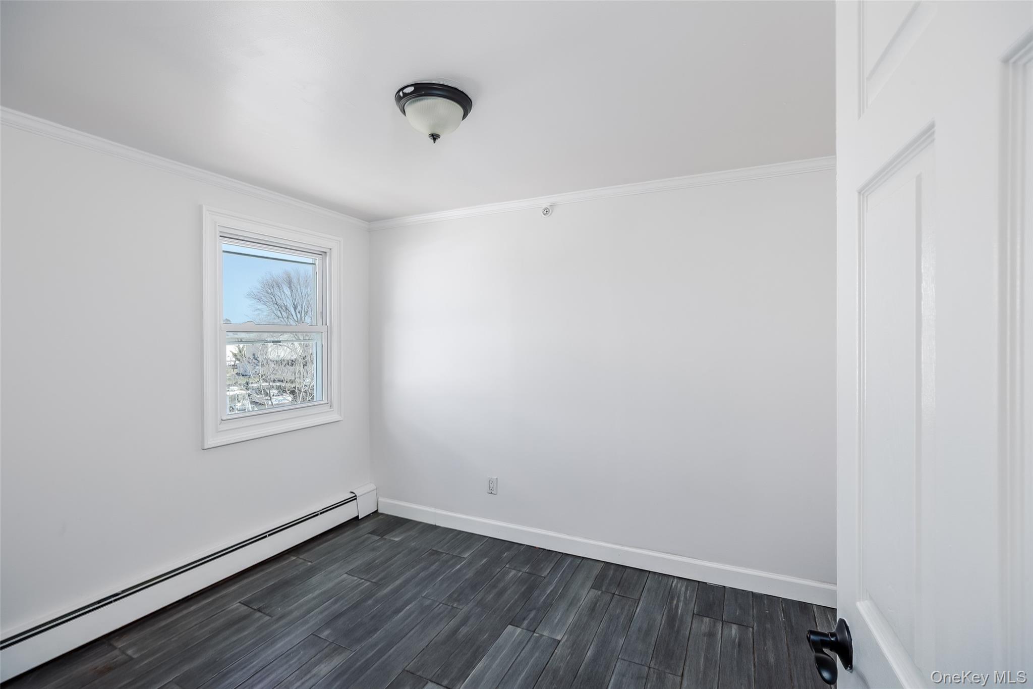 #5 photo, 33 Dock Drive, Freeport , NY 11520