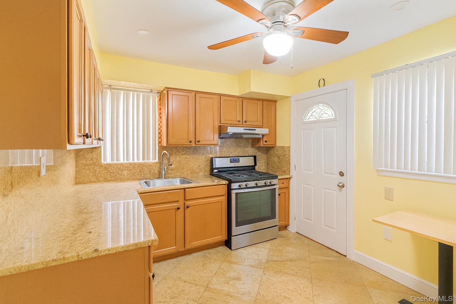 #5 photo, 11166 158th Street, Jamaica , NY 11433