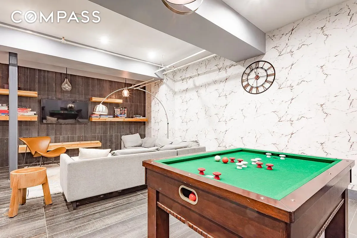 #11 photo, Ridgewood, クイーンズ区 Ridgewood , NY 11385