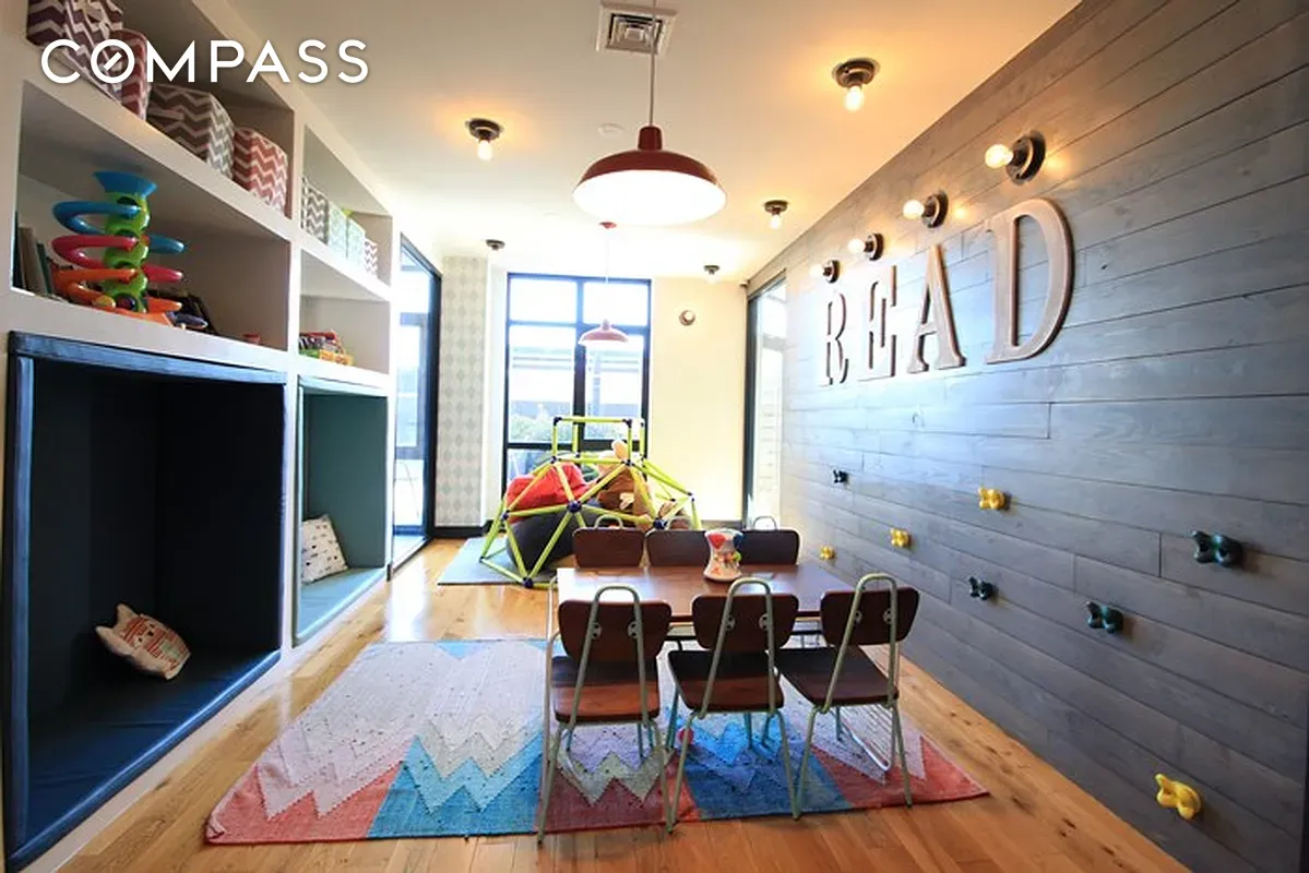 #11 photo, Ridgewood, クイーンズ区 Ridgewood , NY 11385