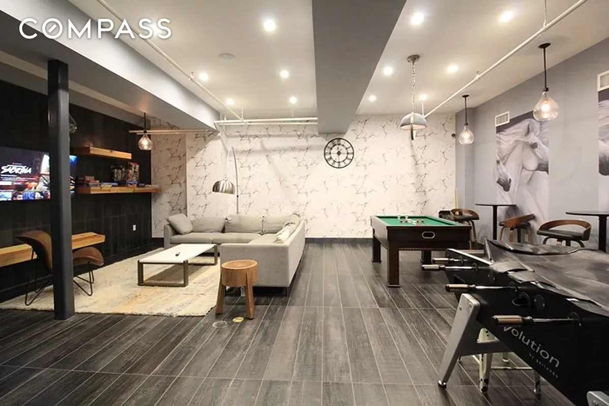 #13 photo, Ridgewood, クイーンズ区 Ridgewood , NY 11385