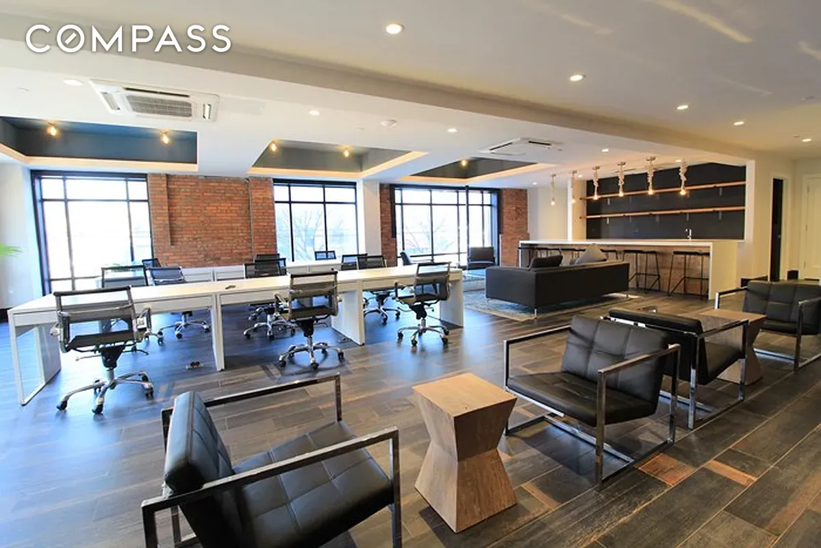 #8 photo, Ridgewood, クイーンズ区 Ridgewood , NY 11385