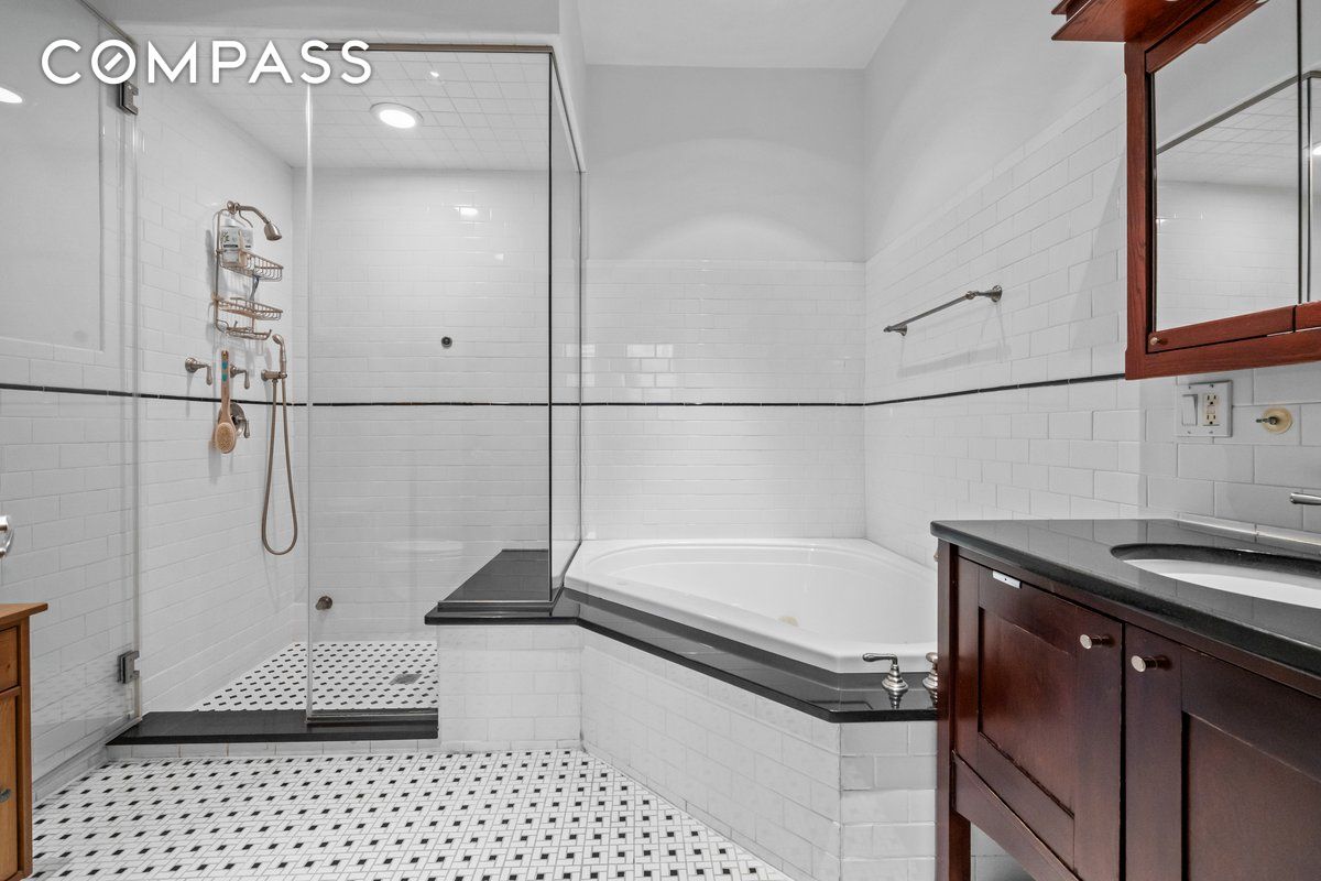 #9 photo, 133 W 14th Street, マンハッタン Chelsea , NY 10011