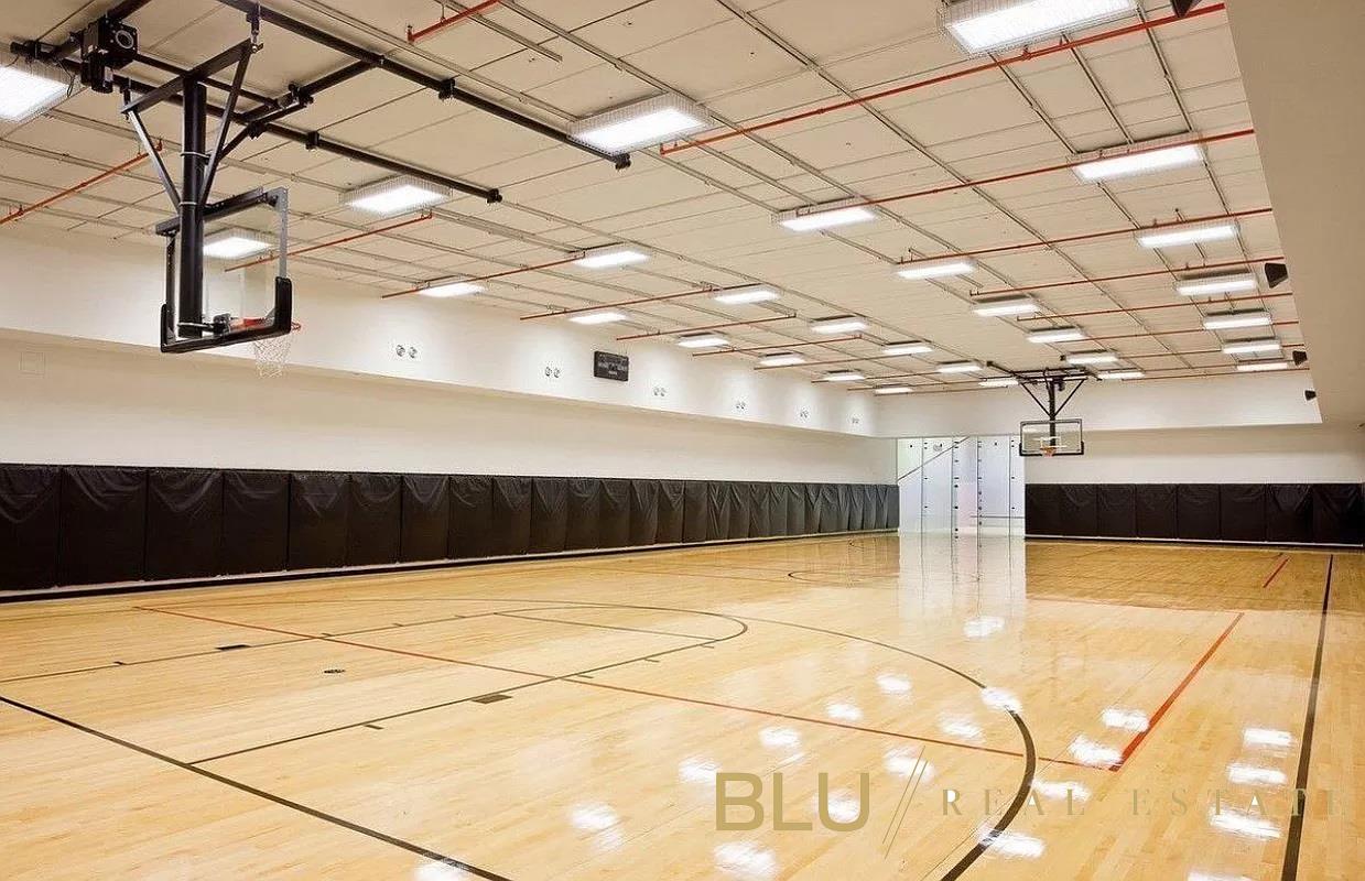 #17 photo, New York City, マンハッタン Lincoln Square , NY 10069