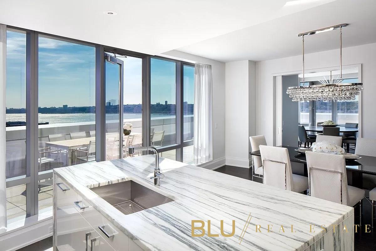 #5 photo, New York City, マンハッタン Lincoln Square , NY 10069