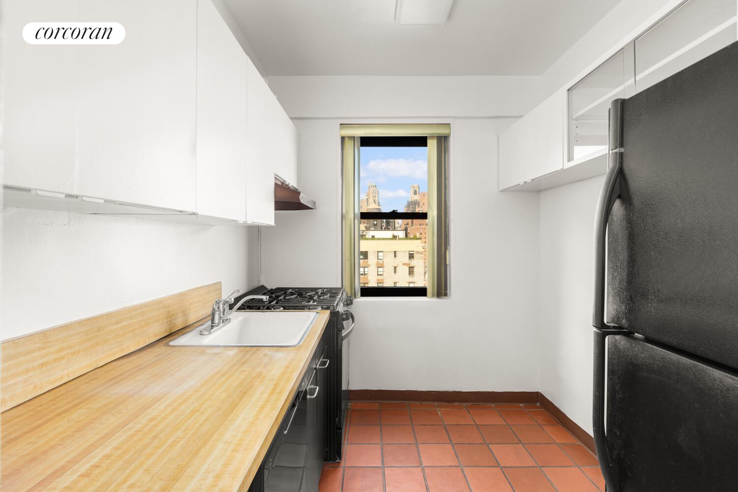 #3 photo, 165 E 72ND Street, マンハッタン Lenox Hill , NY 10021