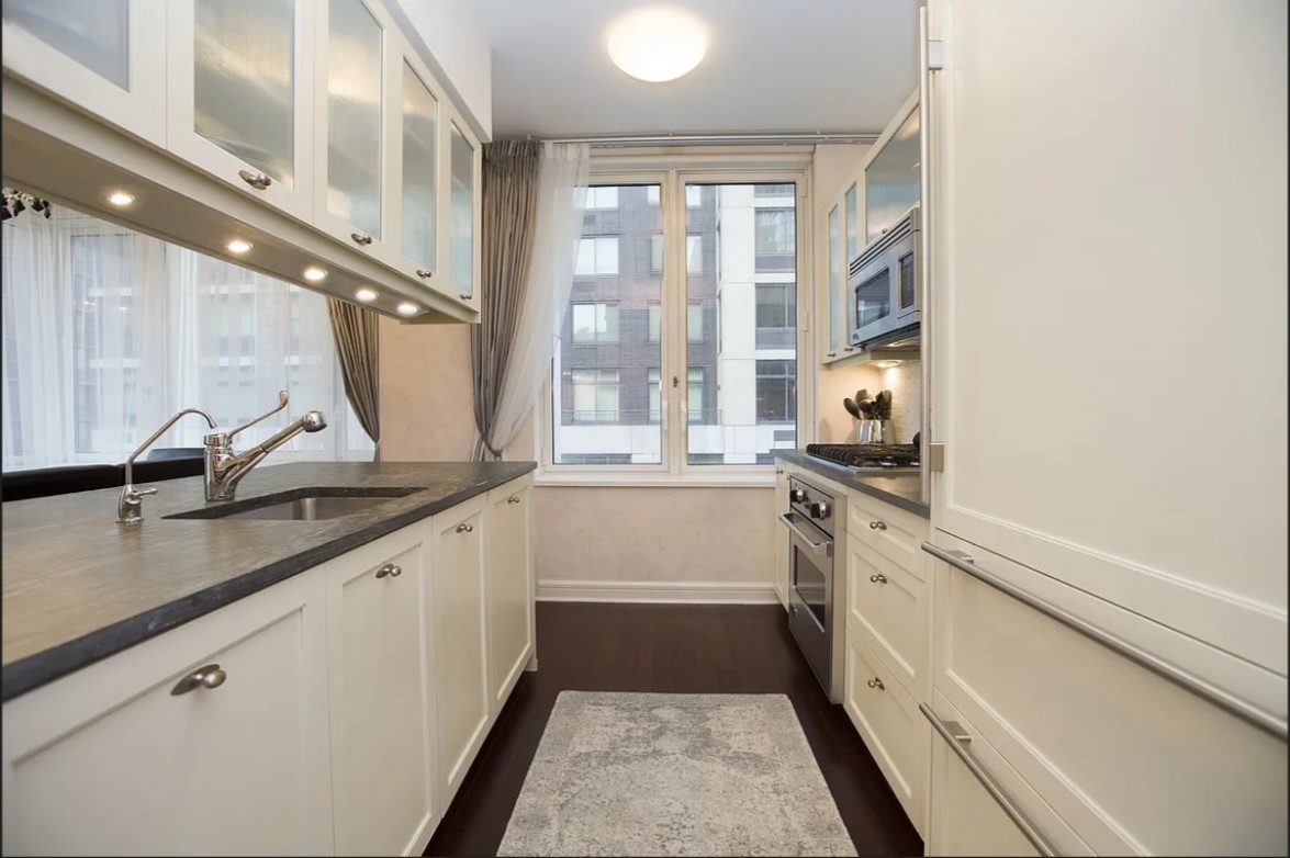 #4 photo, New York City, マンハッタン Lincoln Square , NY 10069